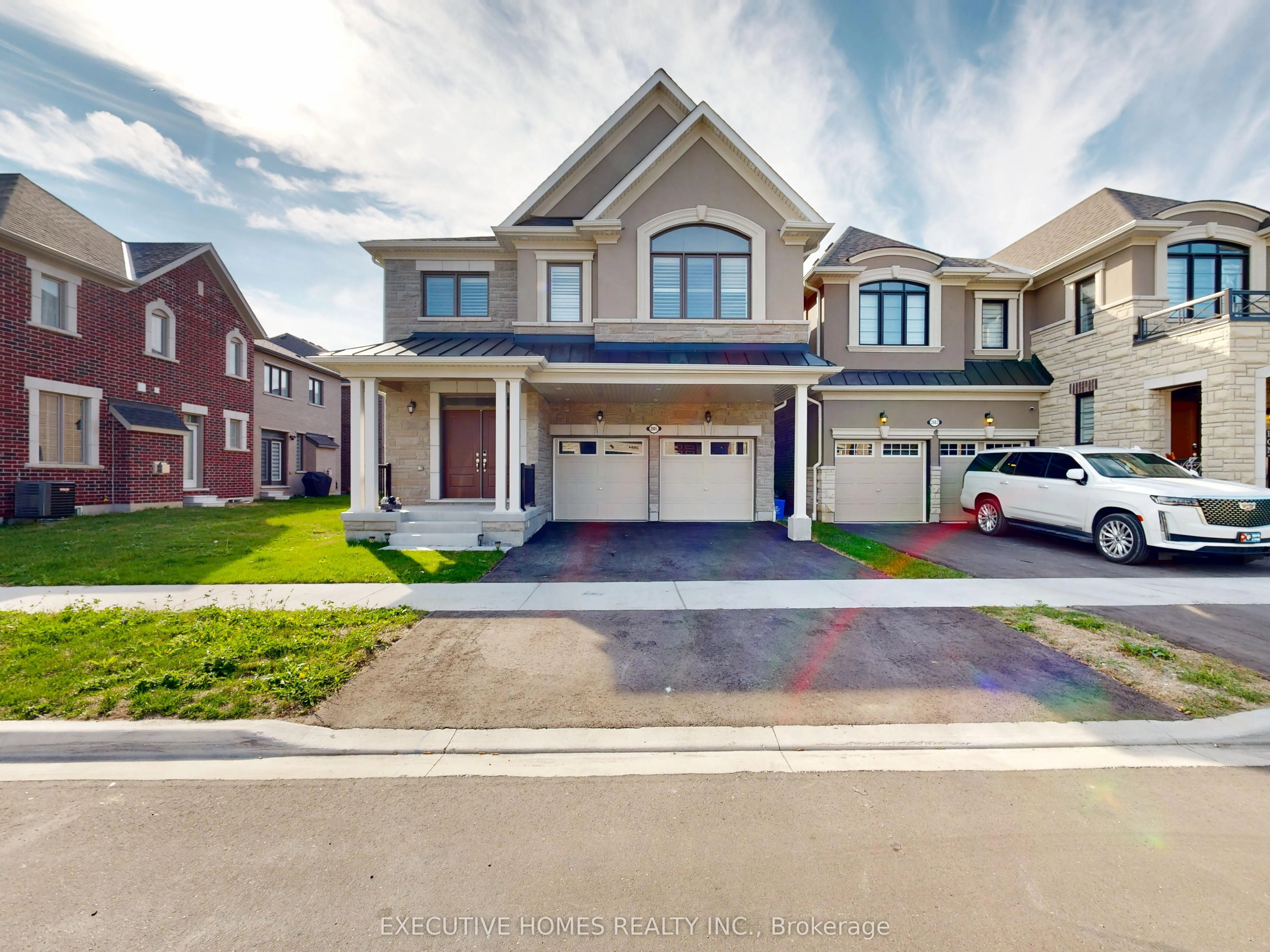 2885 Foxden Square