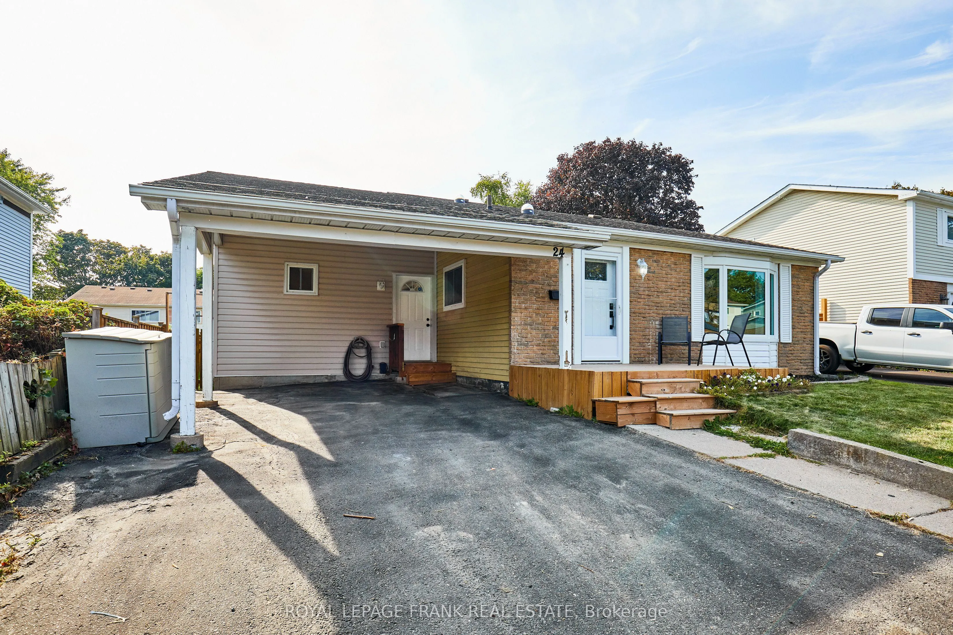 24 Roser Crescent