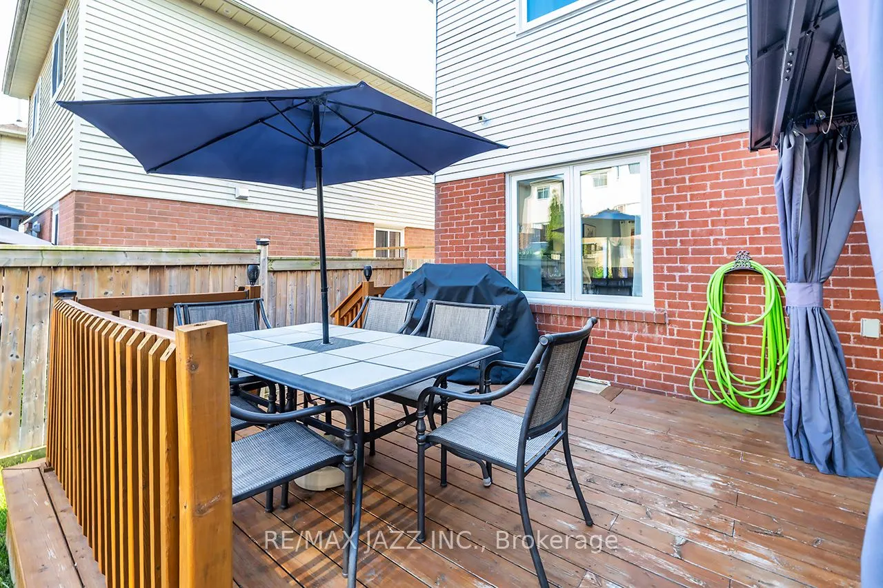 53 Vail Meadows Crescent