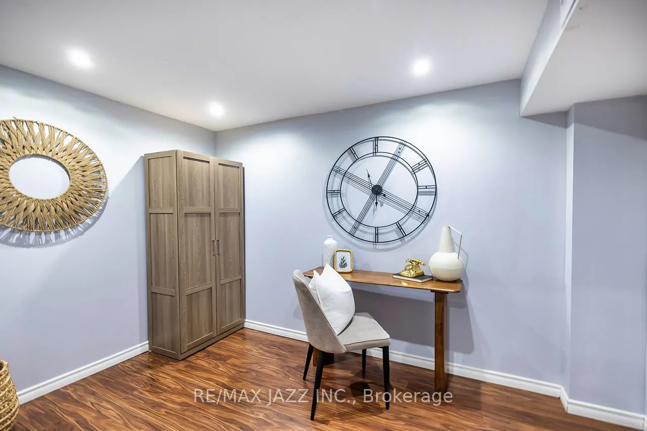 53 Vail Meadows Crescent