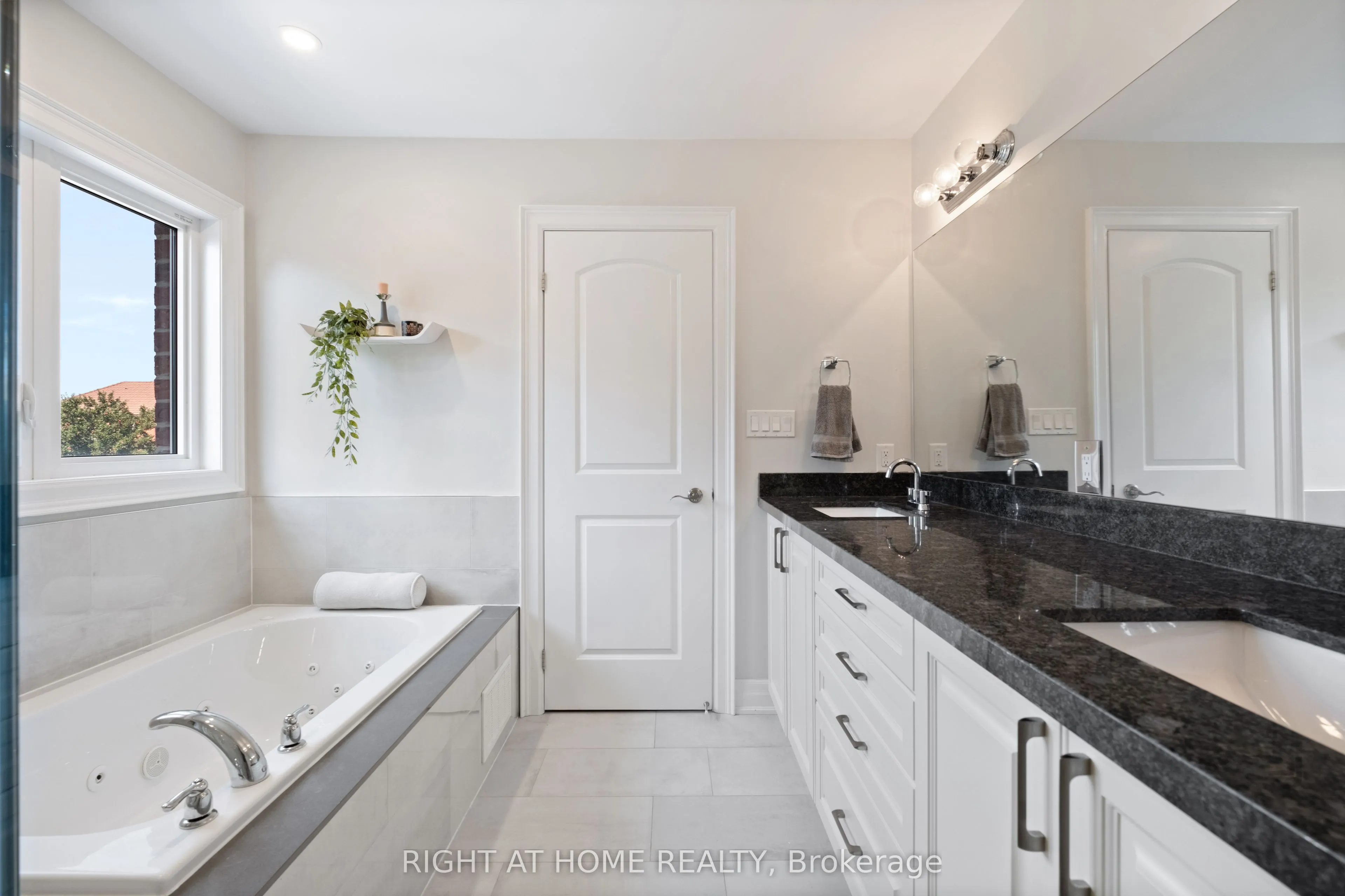 20b Leafield Street