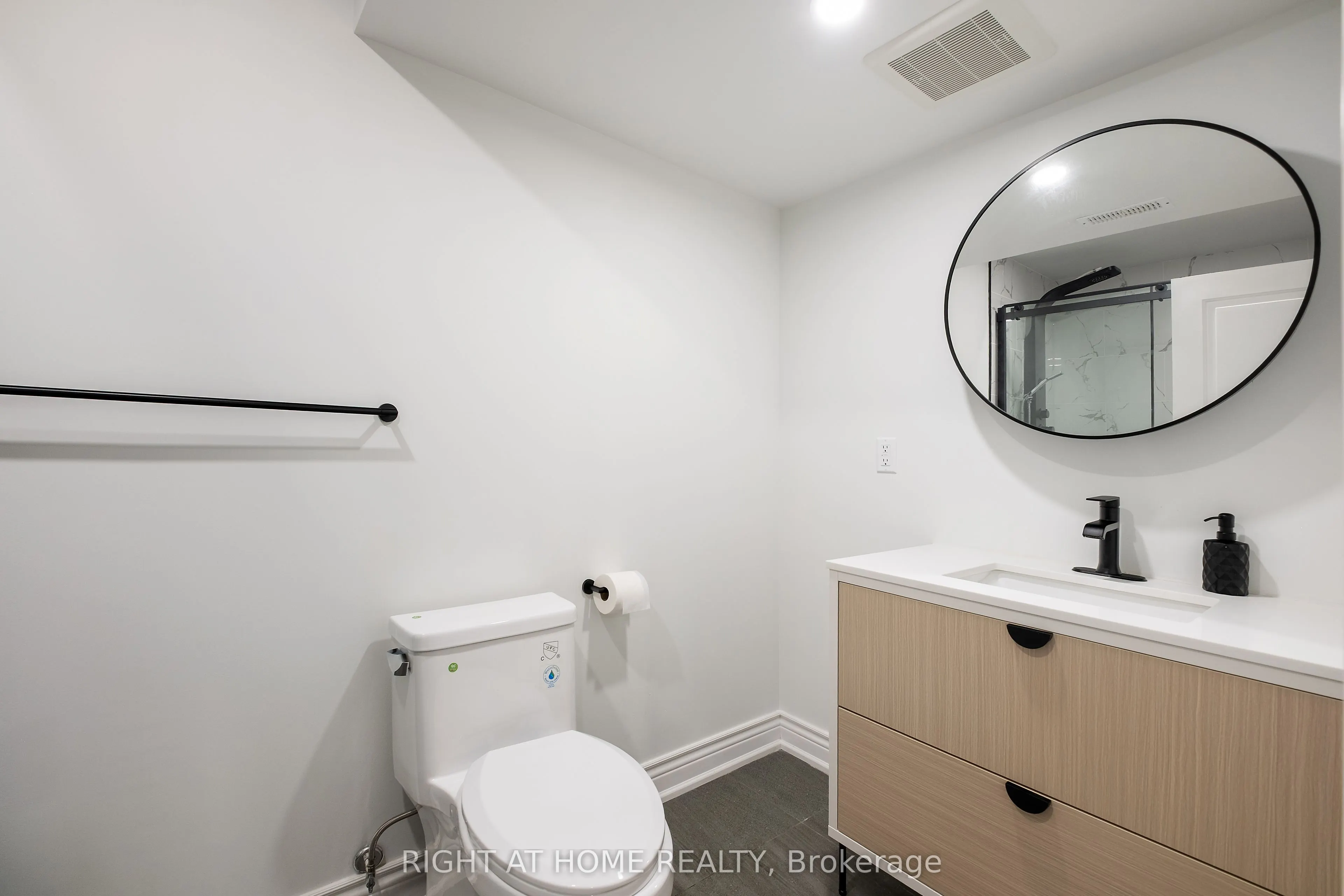 20b Leafield Street