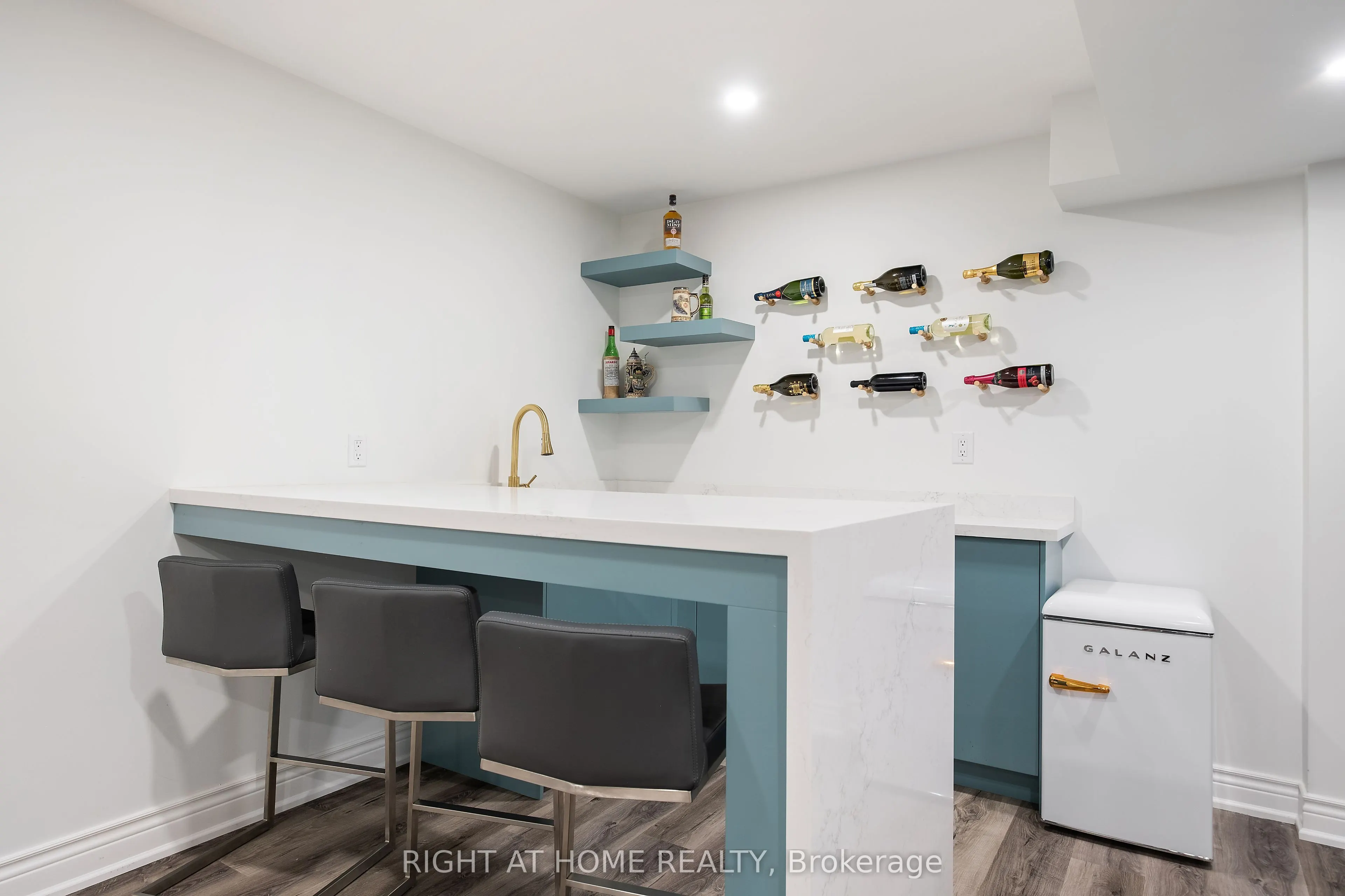 20b Leafield Street