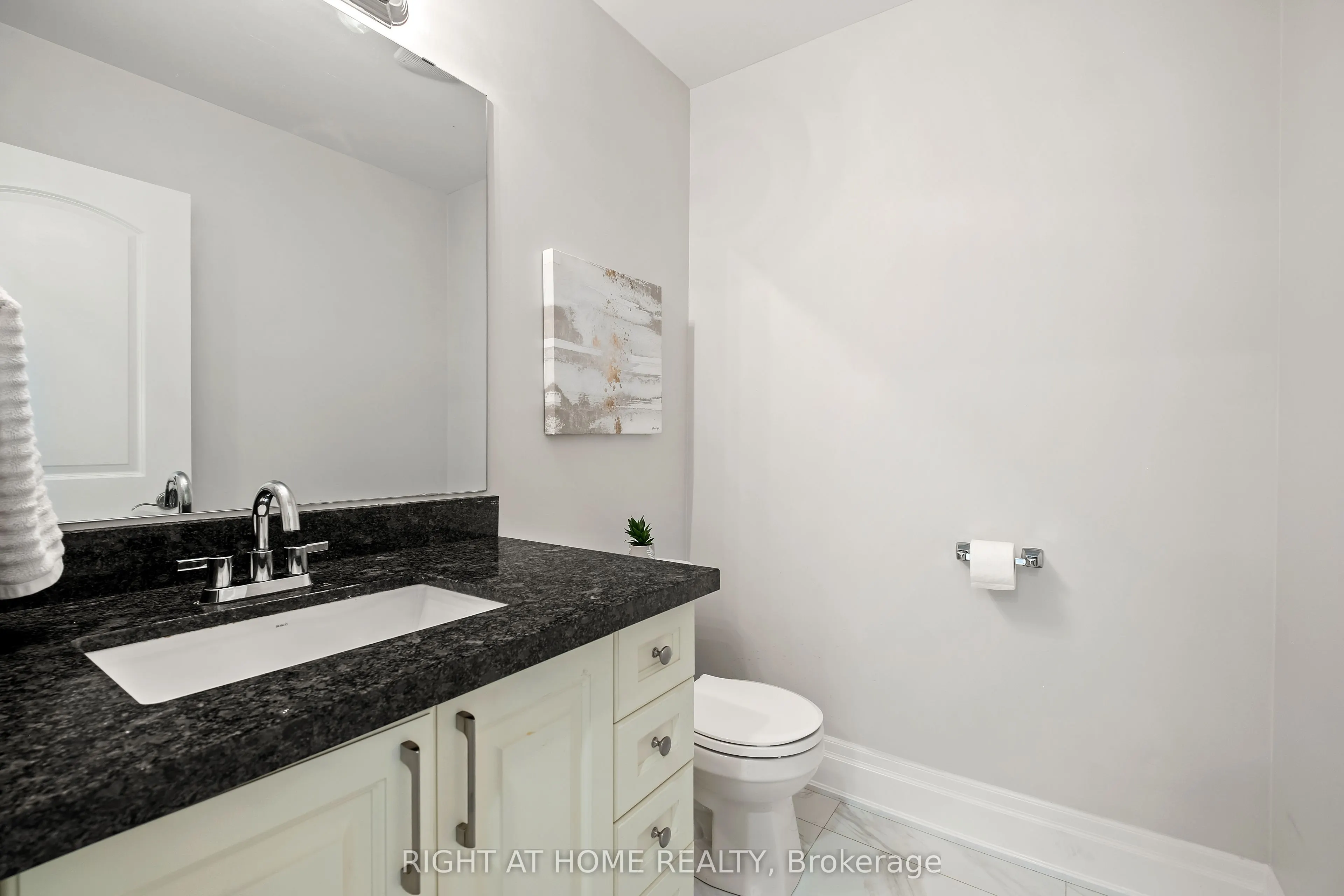 20b Leafield Street