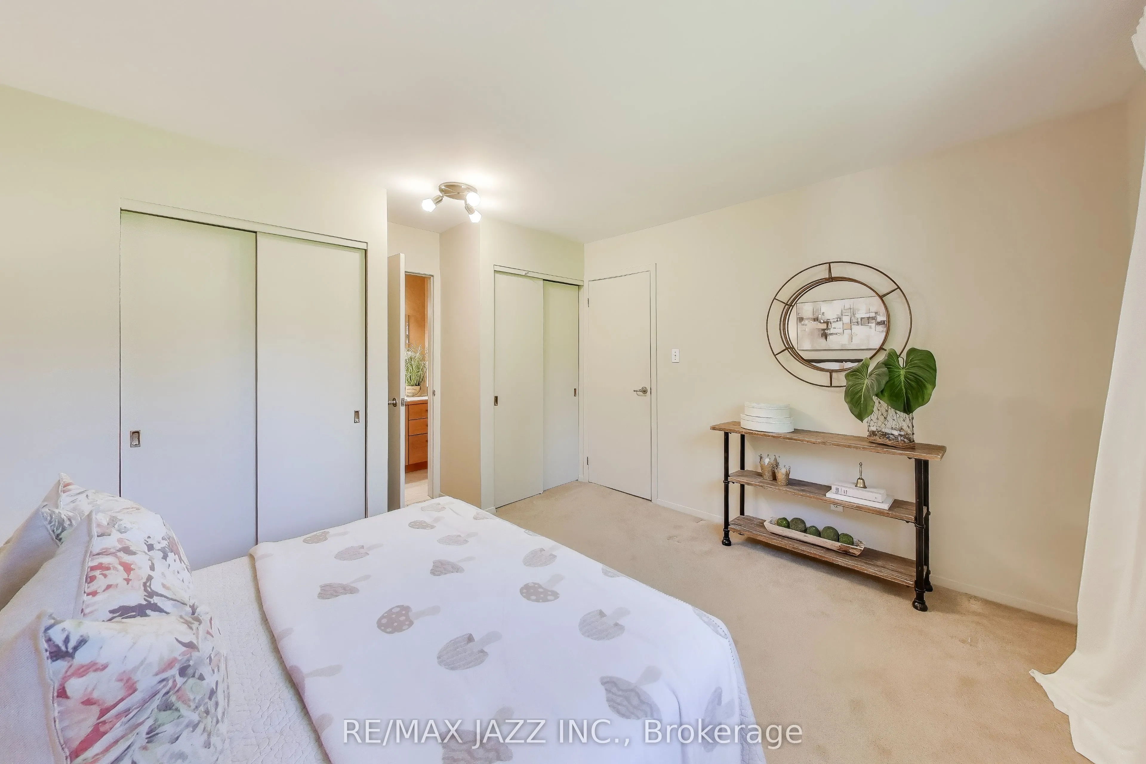 417 Crestwood Drive