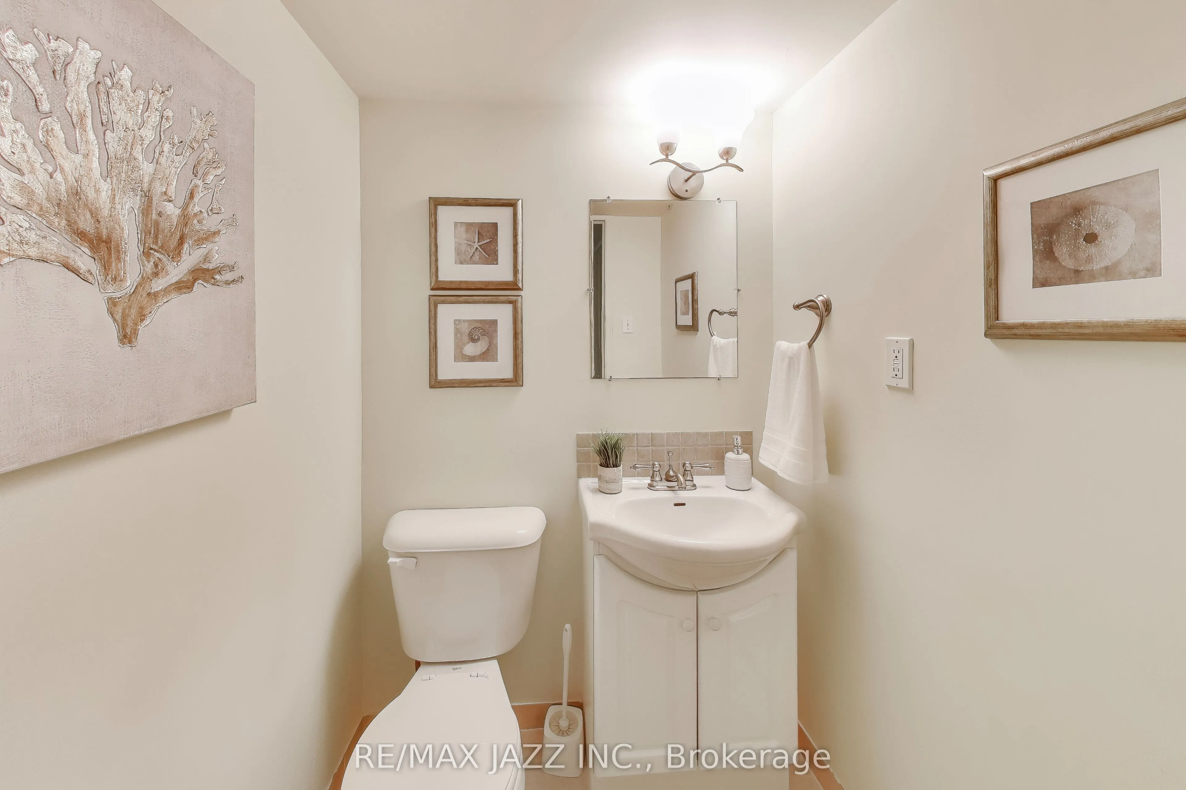 417 Crestwood Drive