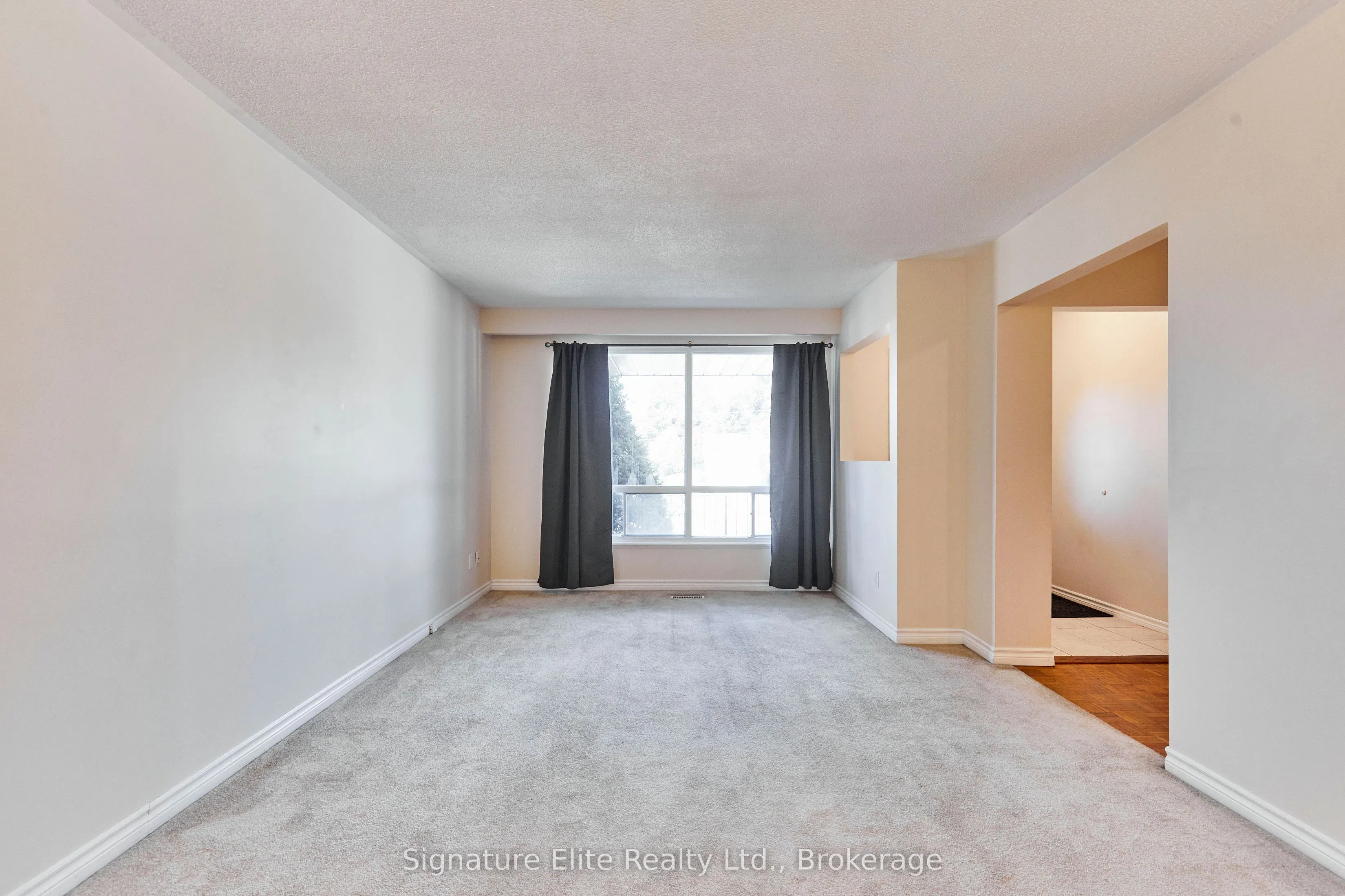 903 King Street E, #Main