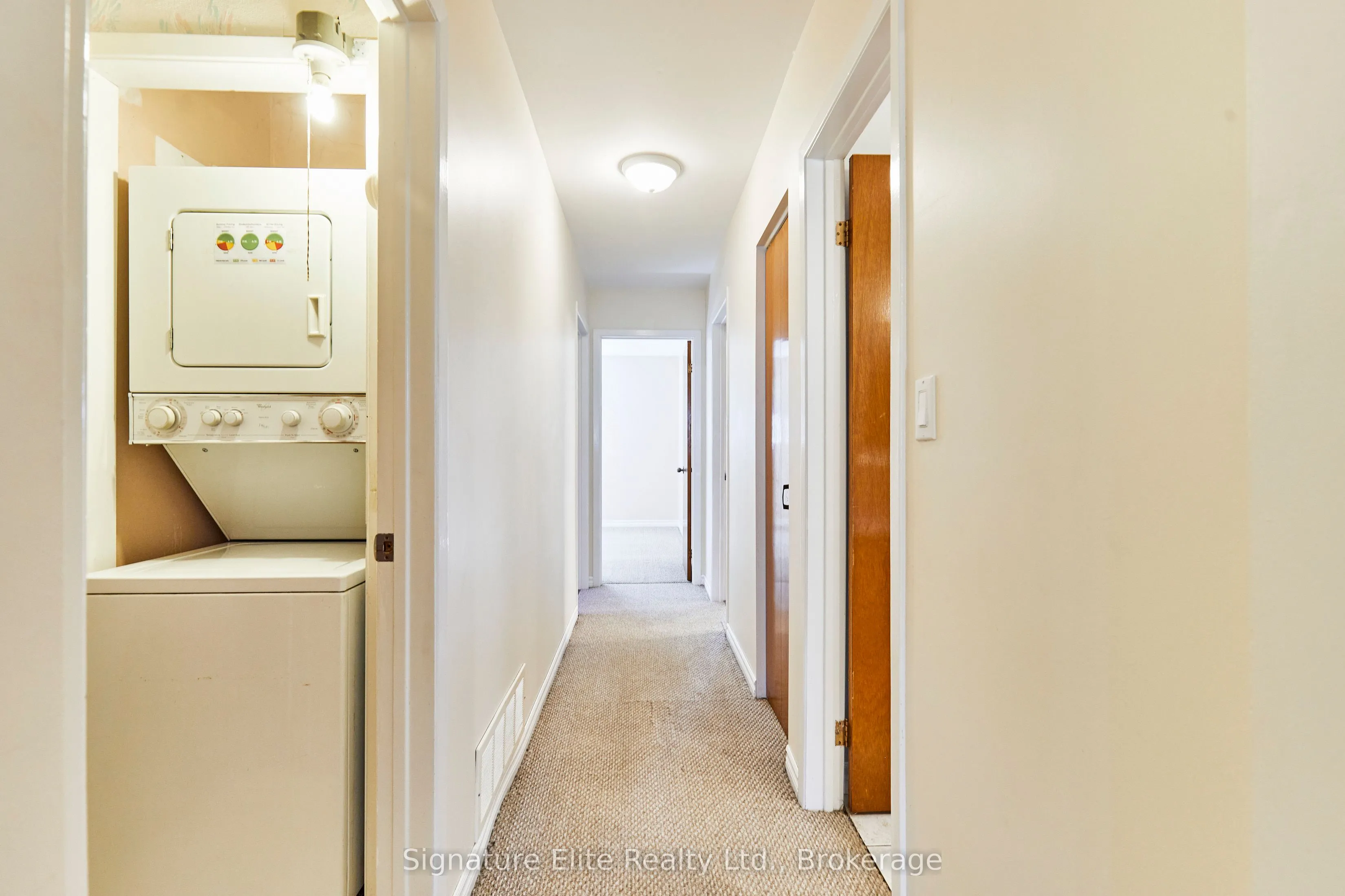 903 King Street E, #Main