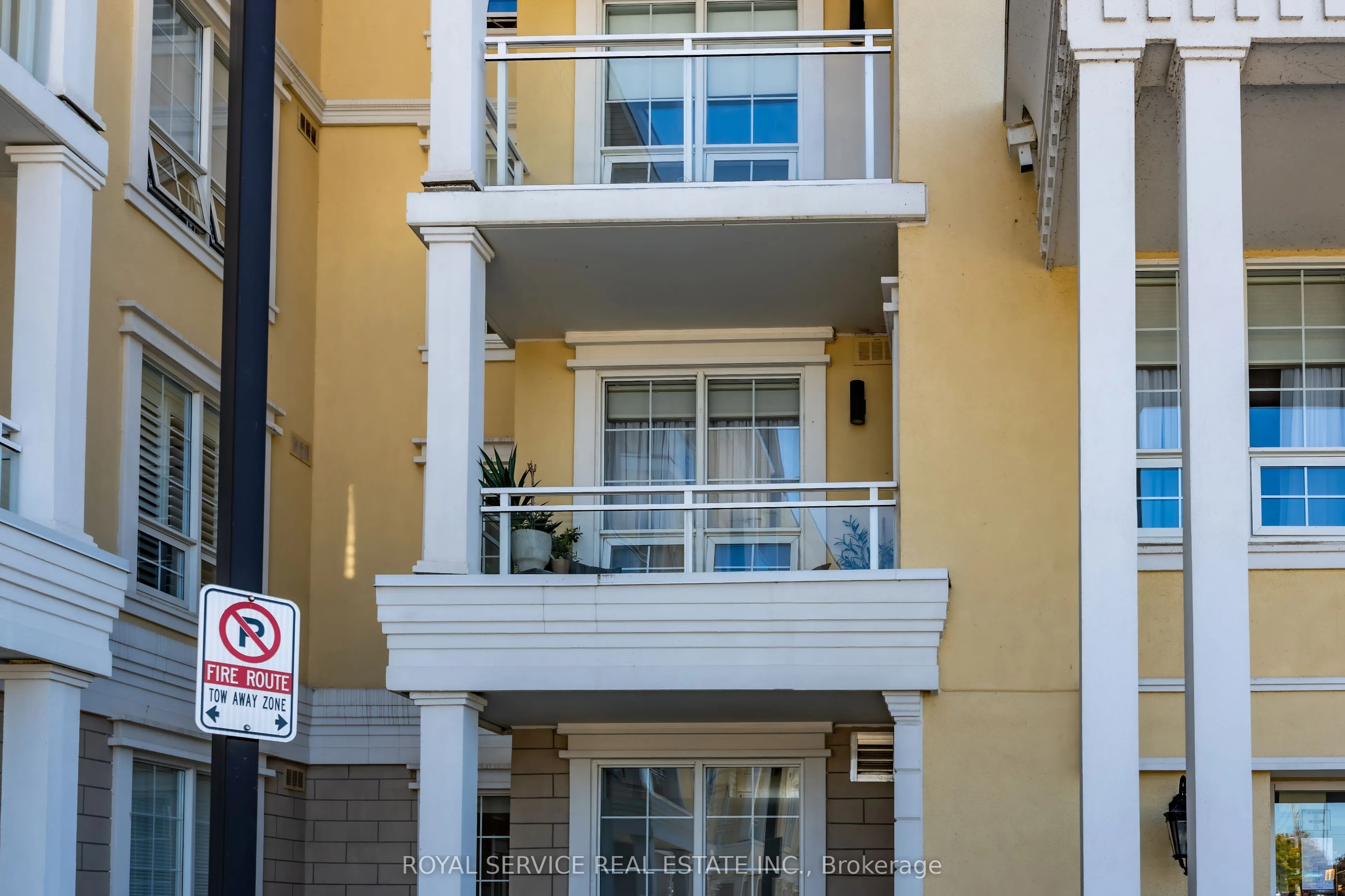 21 Brookhouse Drive, #220