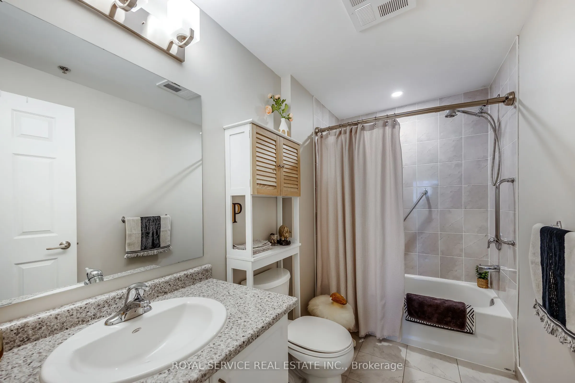 21 Brookhouse Drive, #220