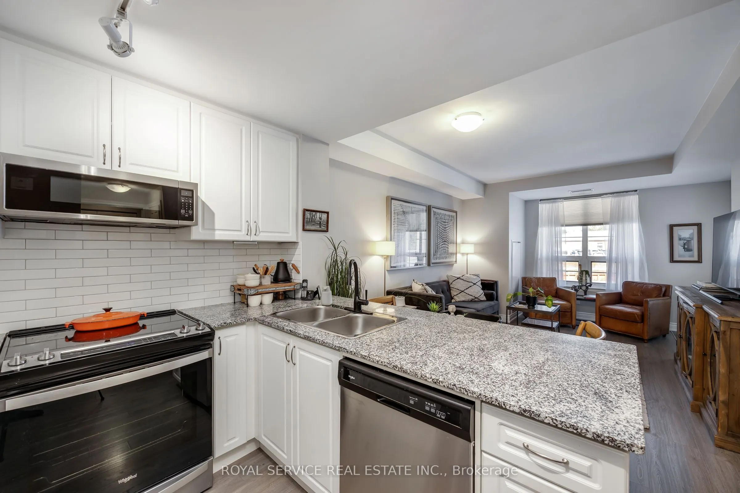 21 Brookhouse Drive, #220
