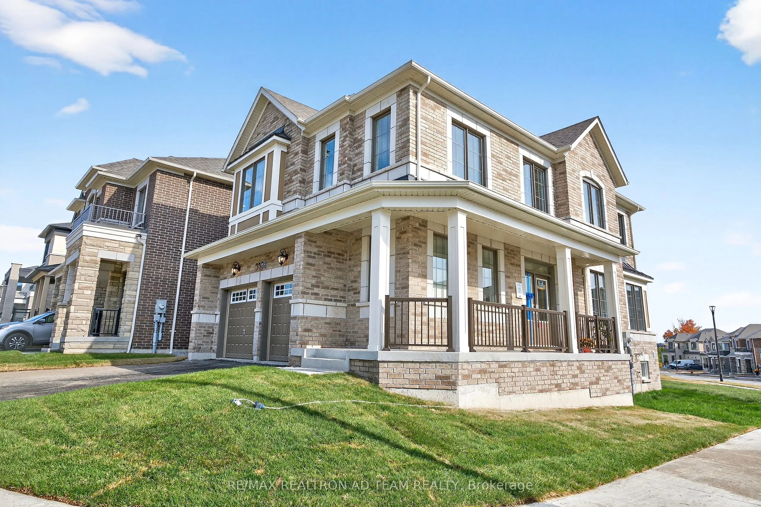 3338 Marchington Square