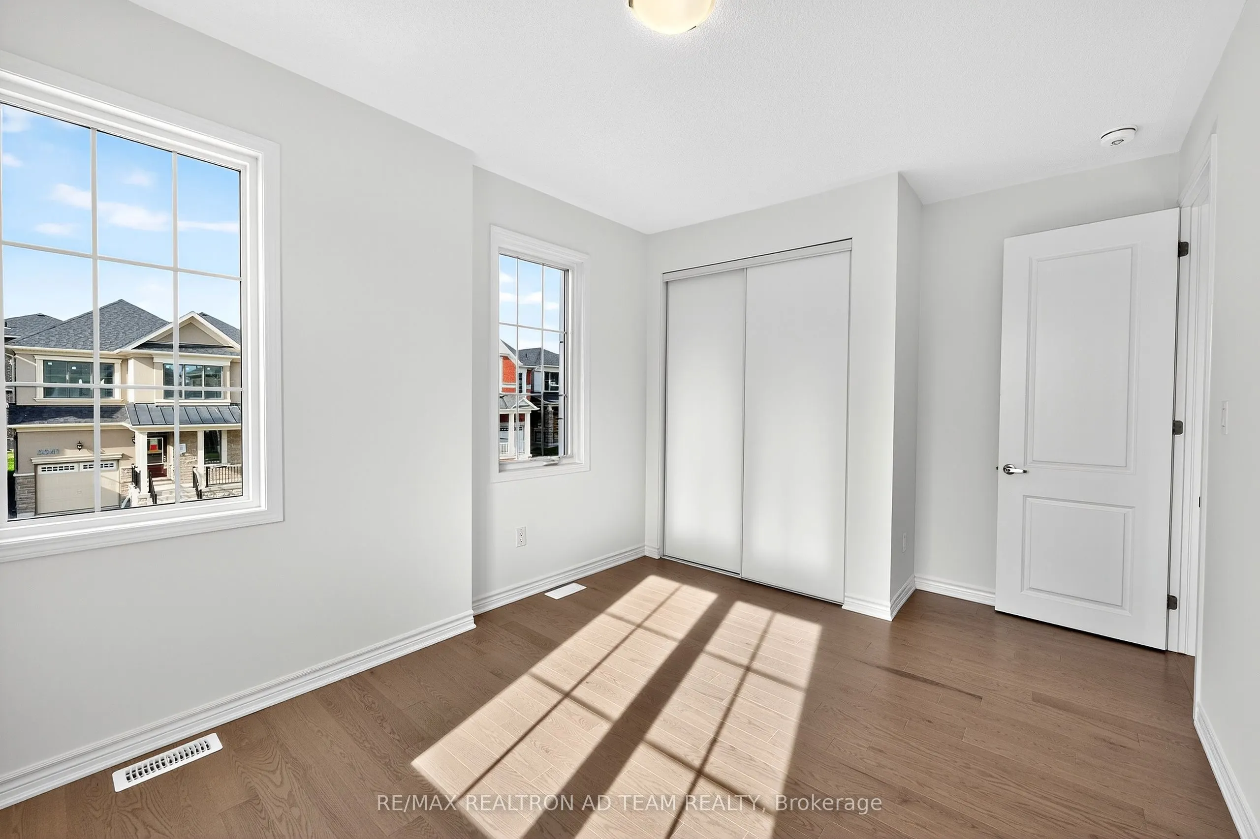 3338 Marchington Square