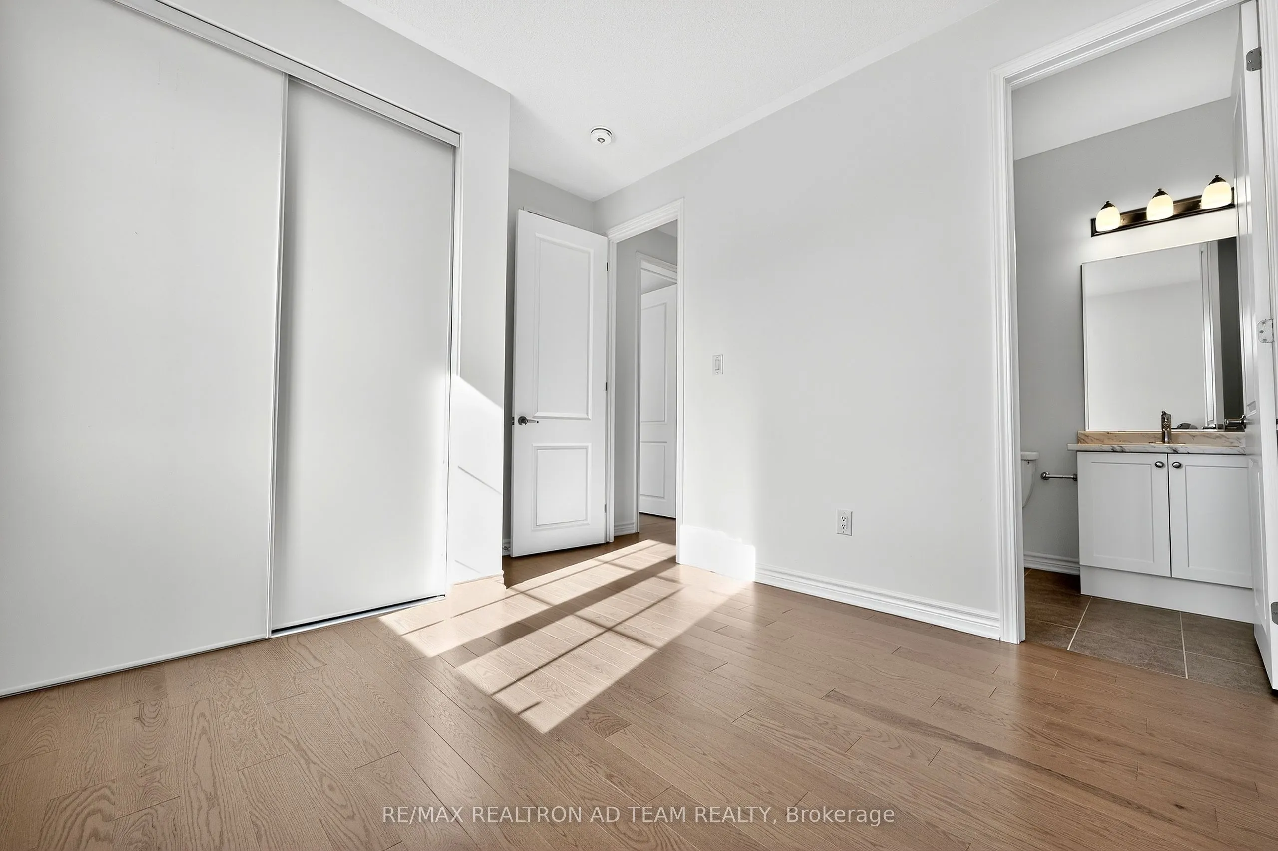 3338 Marchington Square