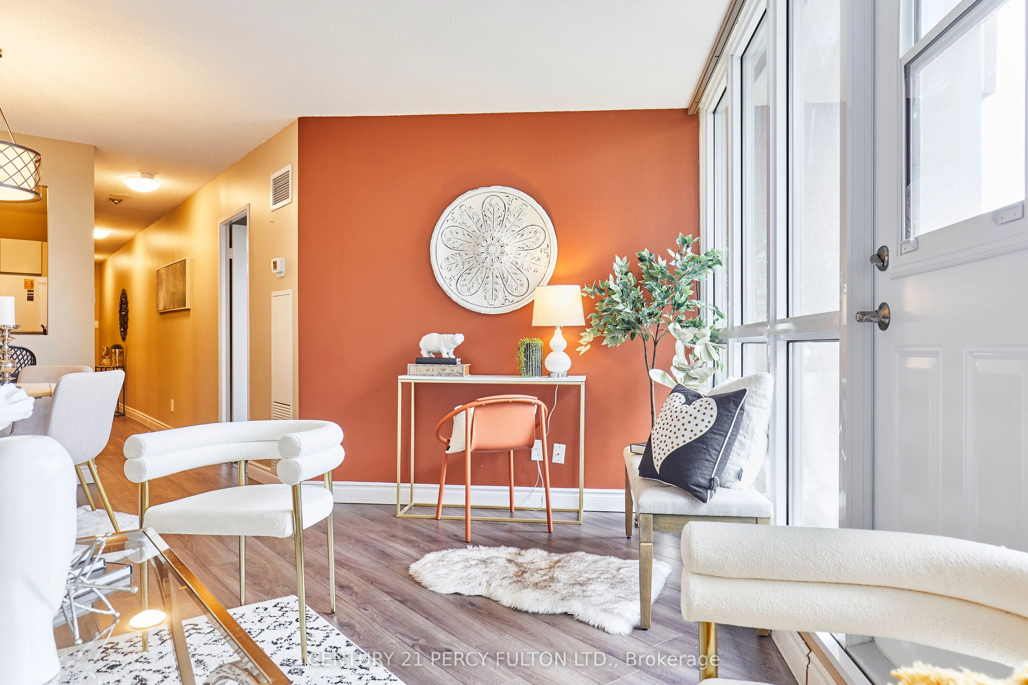 2 Westney Road N, #102