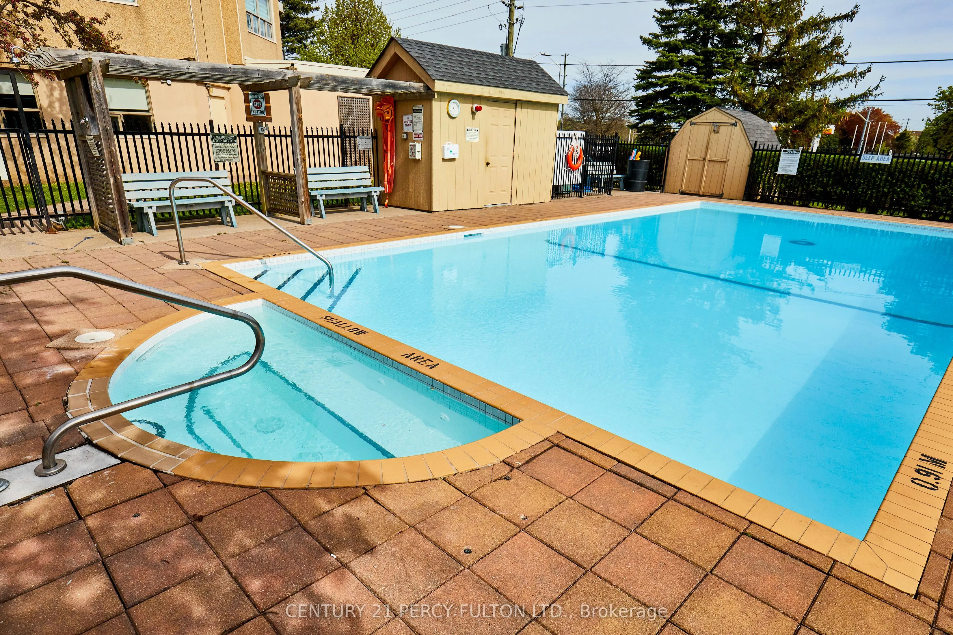 2 Westney Road N, #102