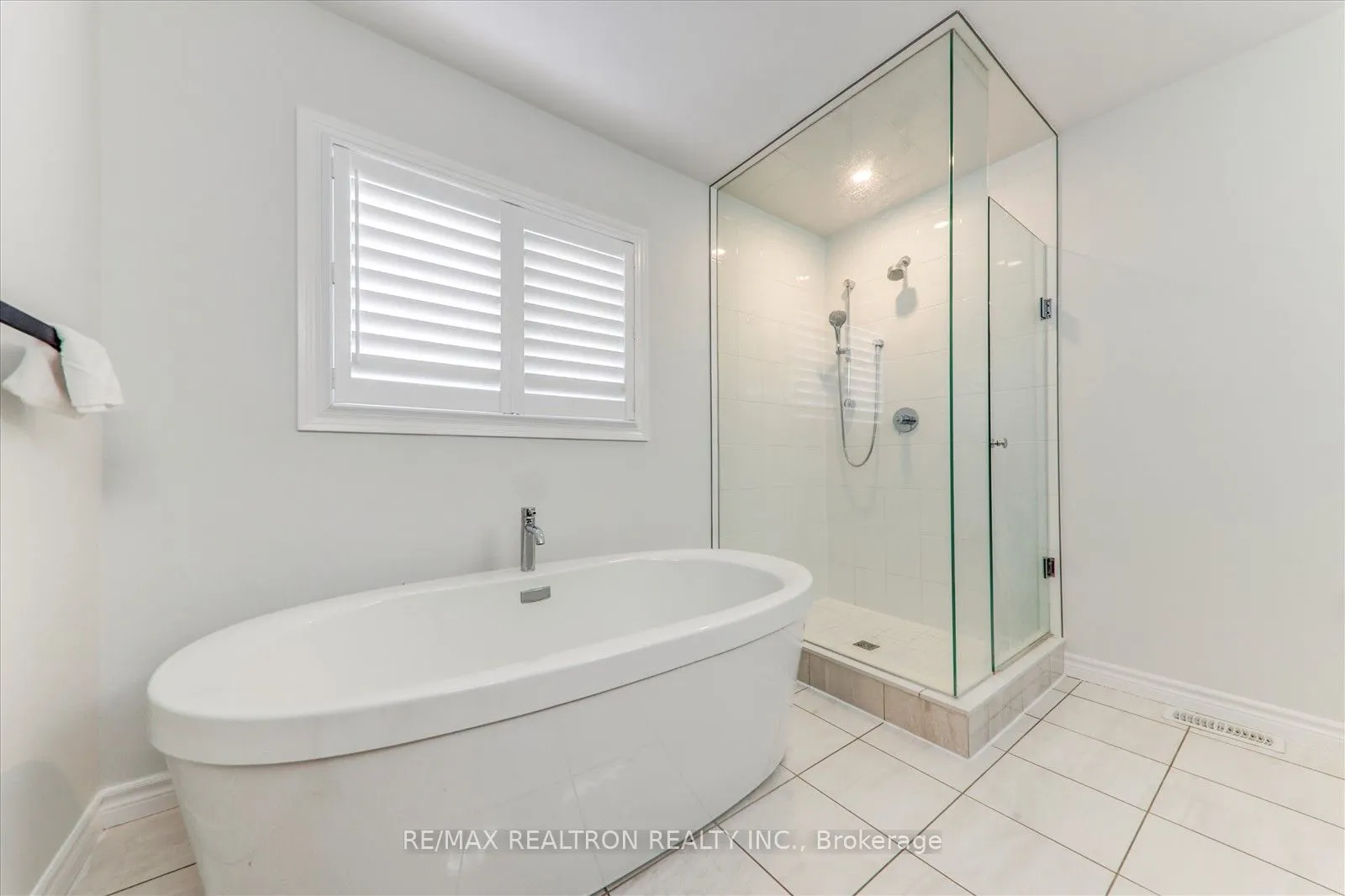 112 Fred Jackman Avenue