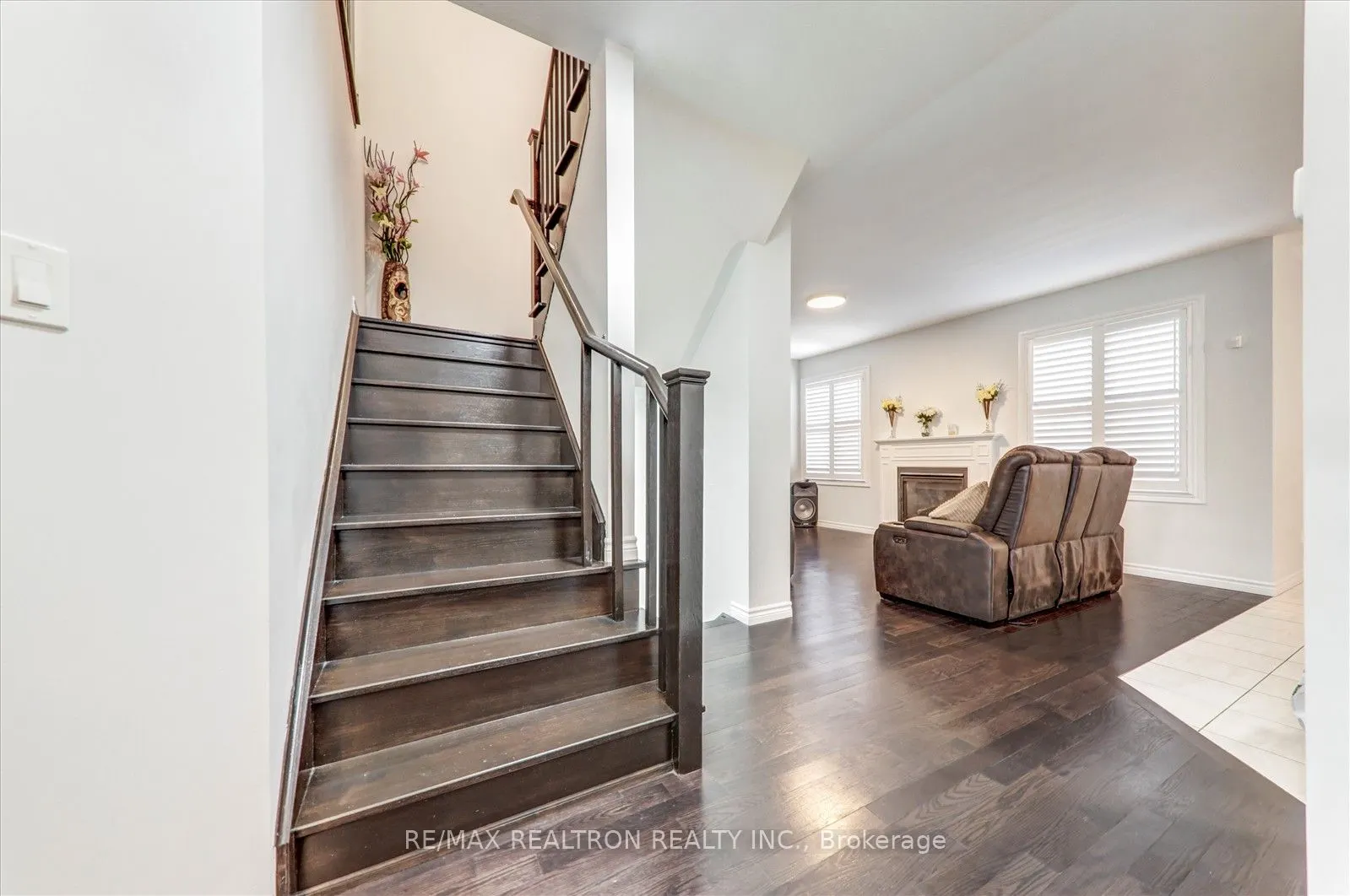 112 Fred Jackman Avenue