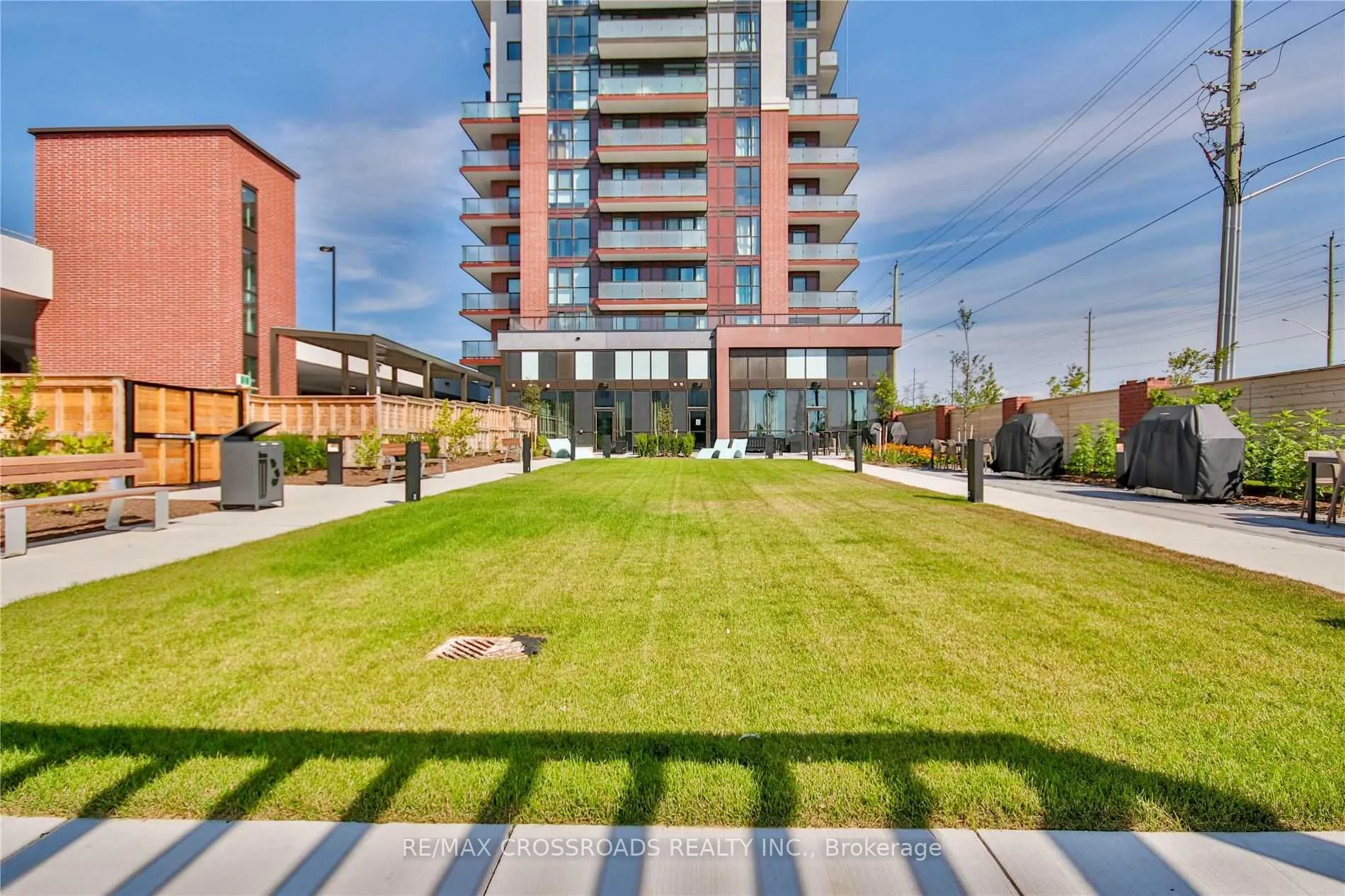 2550 Simcoe Street N, #1205