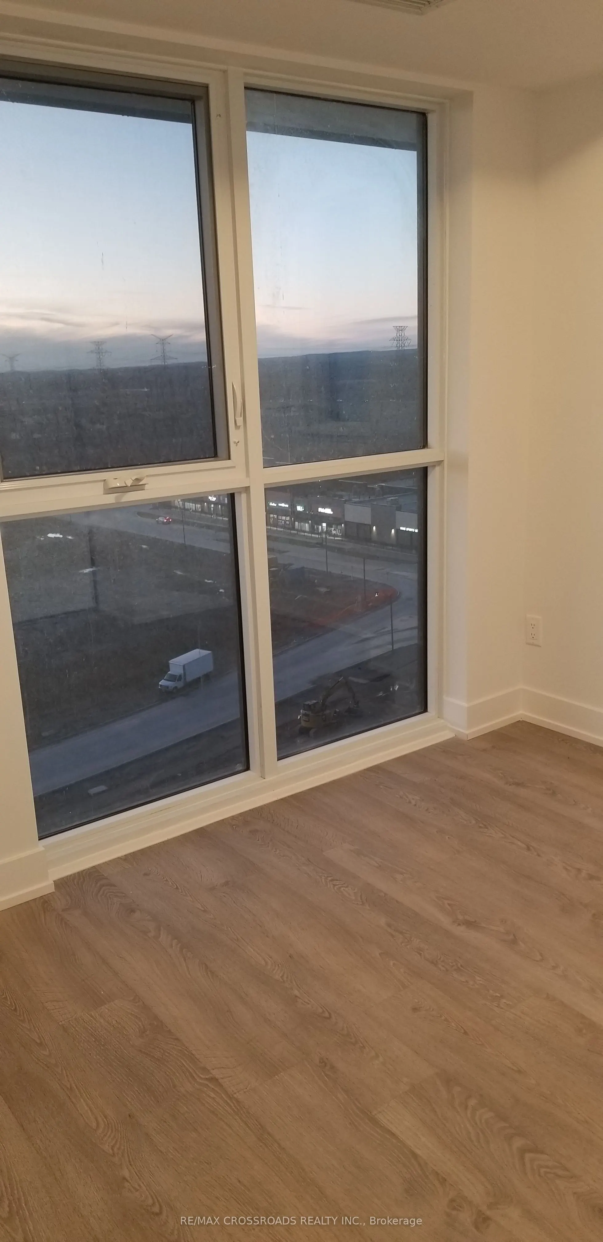 2550 Simcoe Street N, #1205