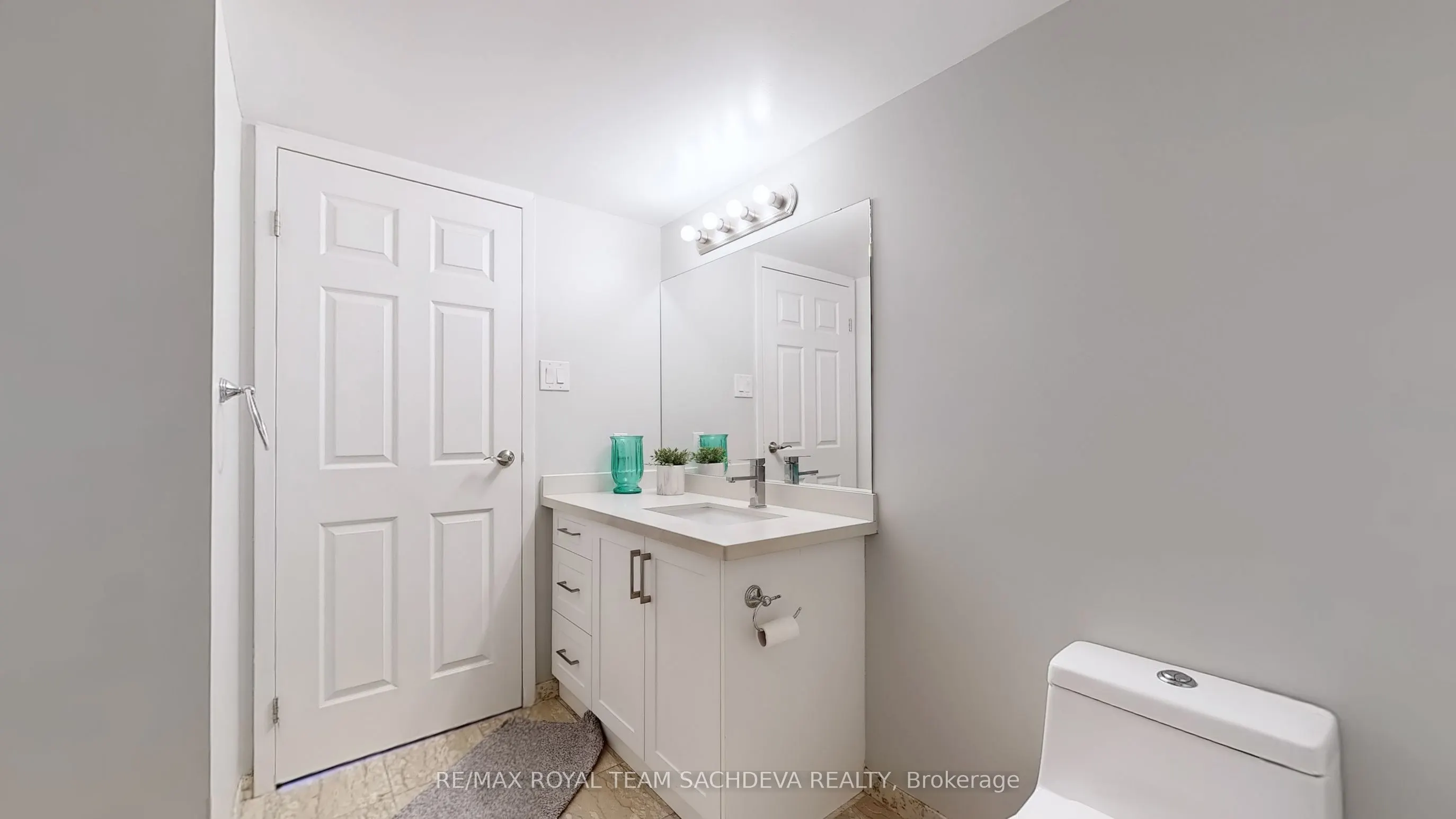 1 Reidmount Avenue, #903
