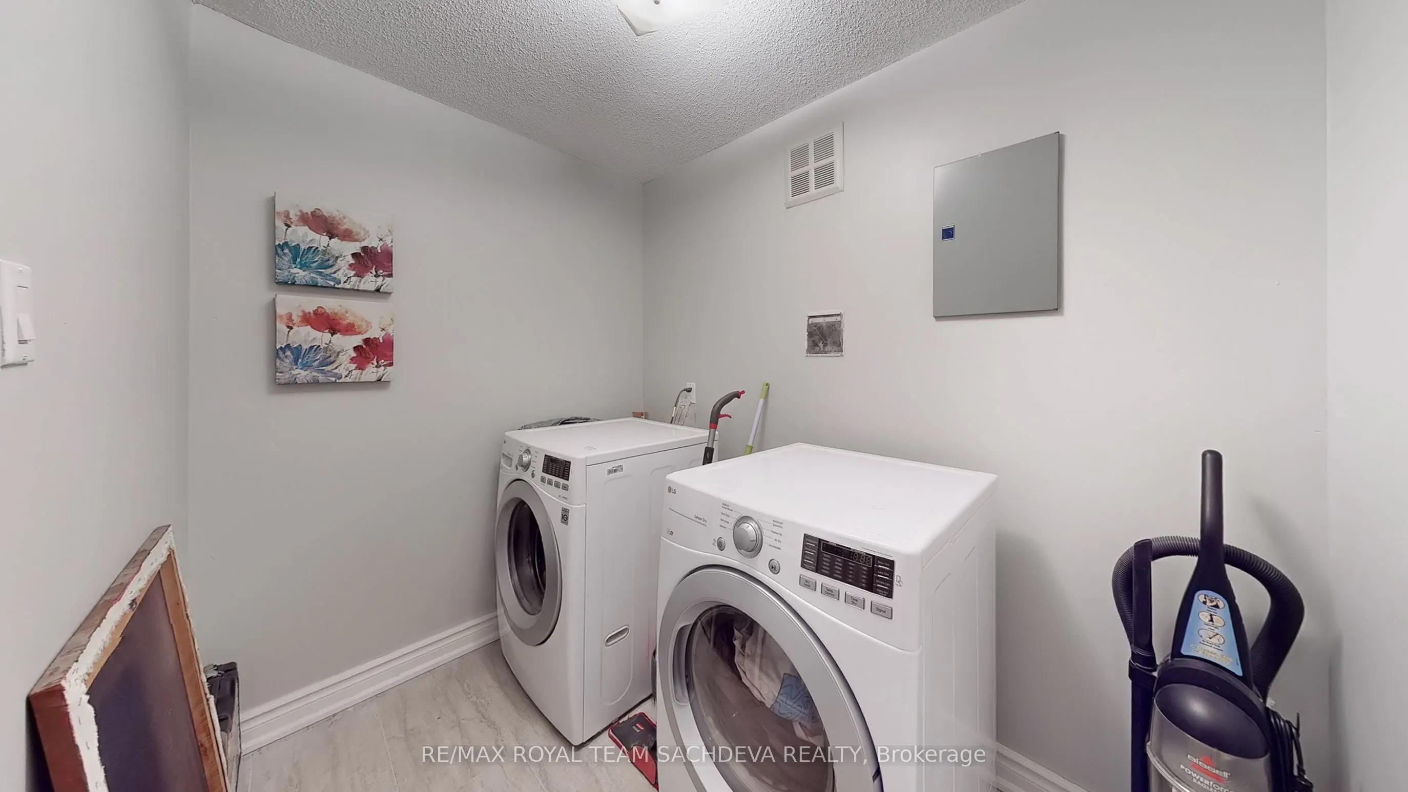 1 Reidmount Avenue, #903