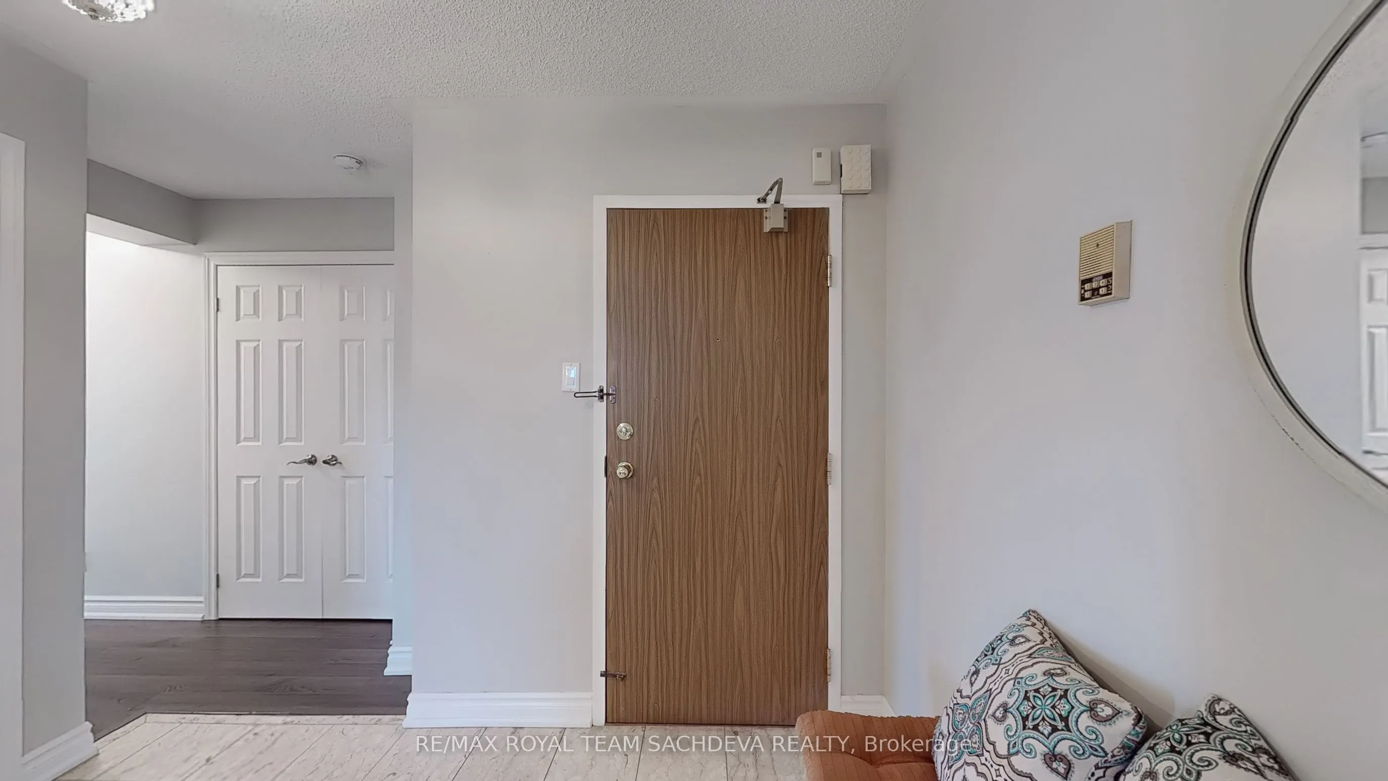 1 Reidmount Avenue, #903
