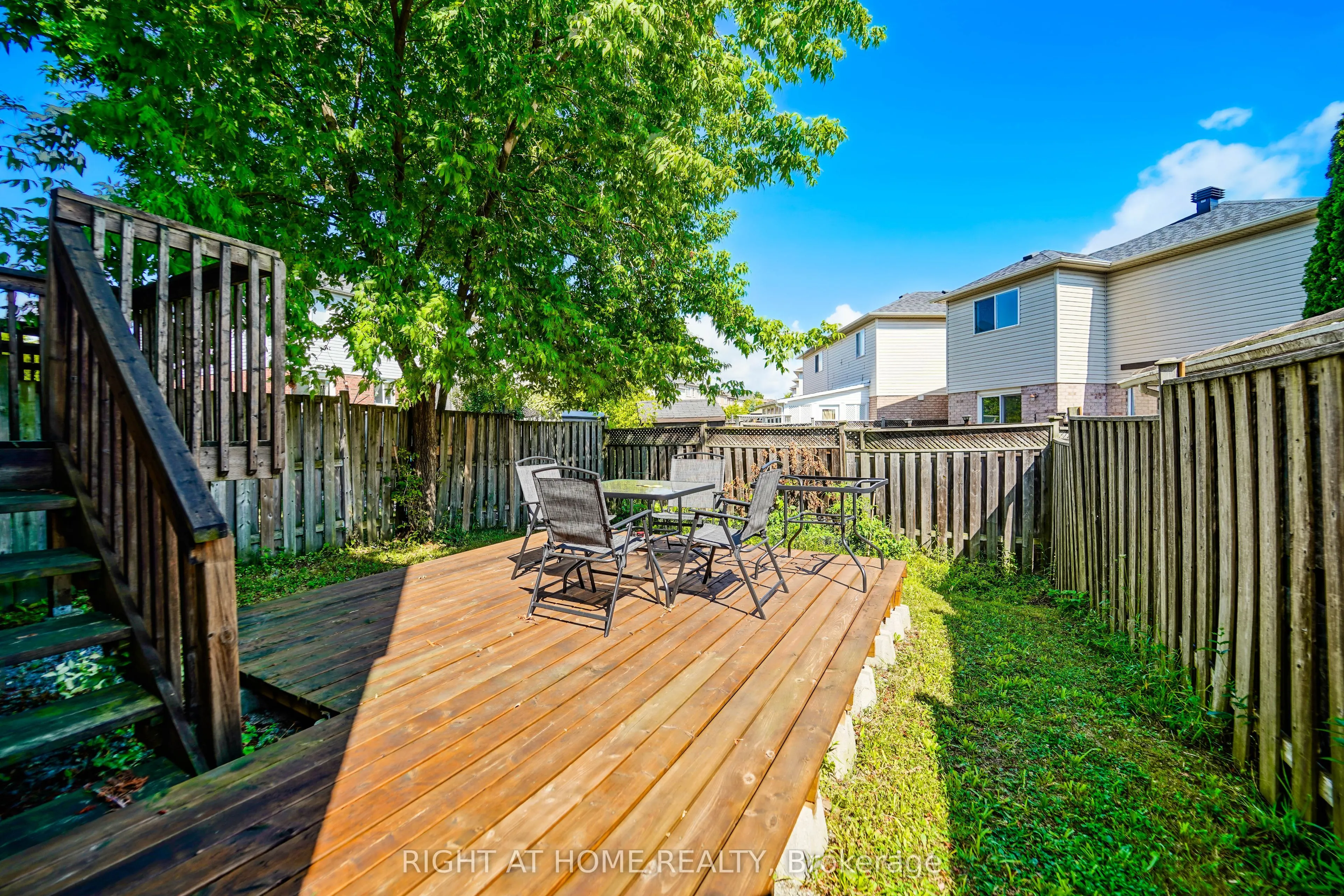211 Andona Crescent, #Main Floor