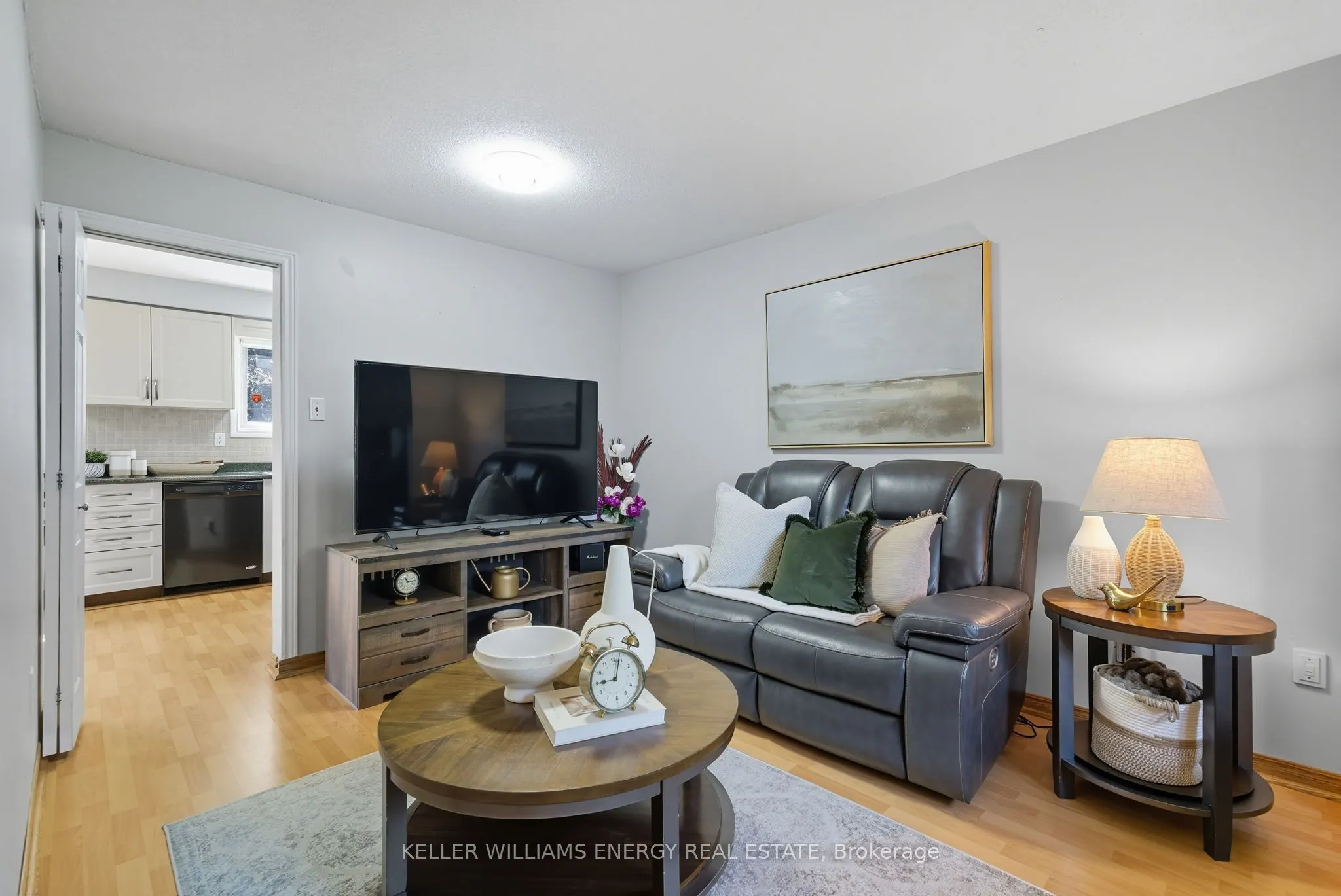 8 Inglis Avenue
