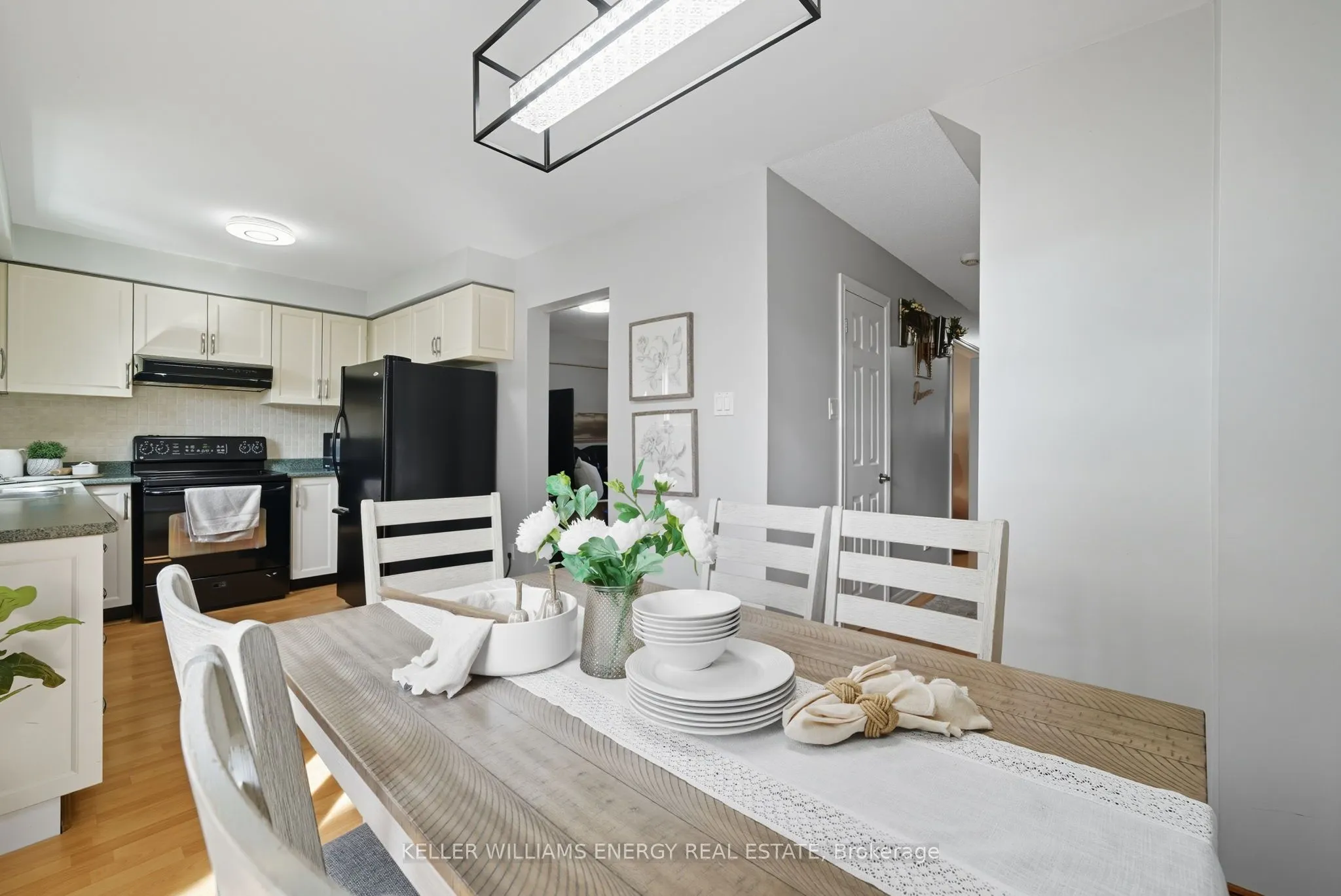 8 Inglis Avenue