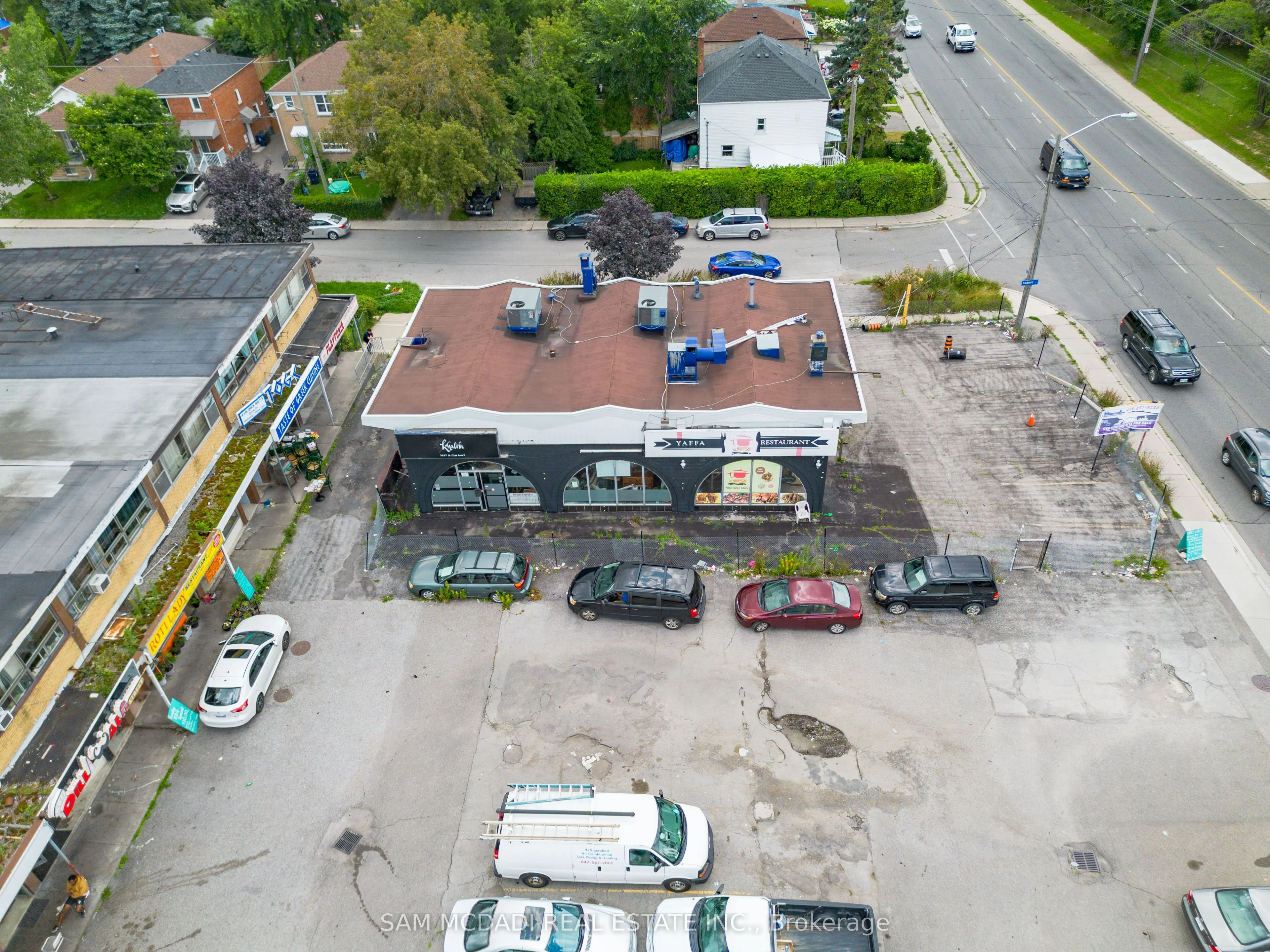3537 St Clair Avenue E