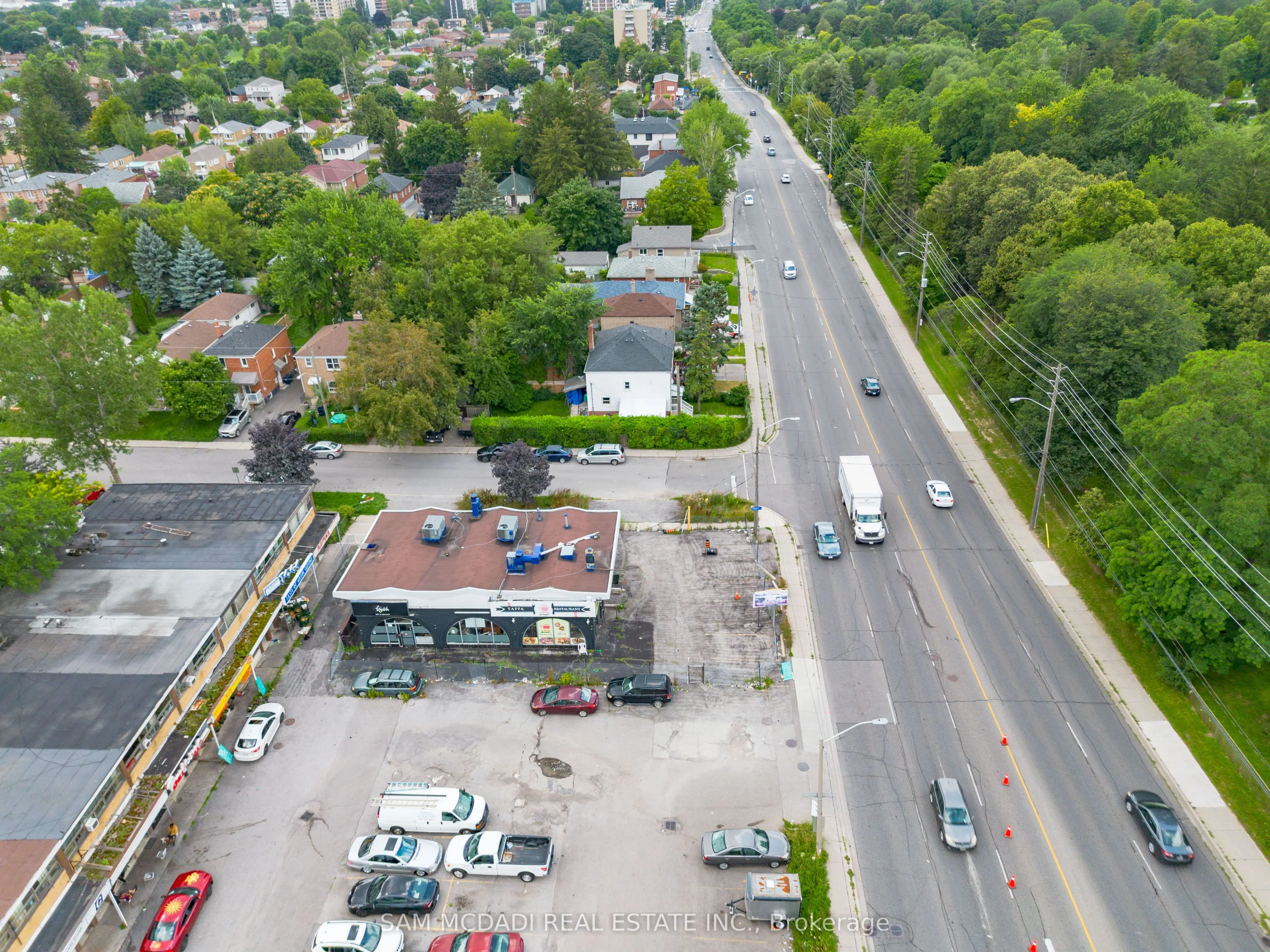 3537 St Clair Avenue E