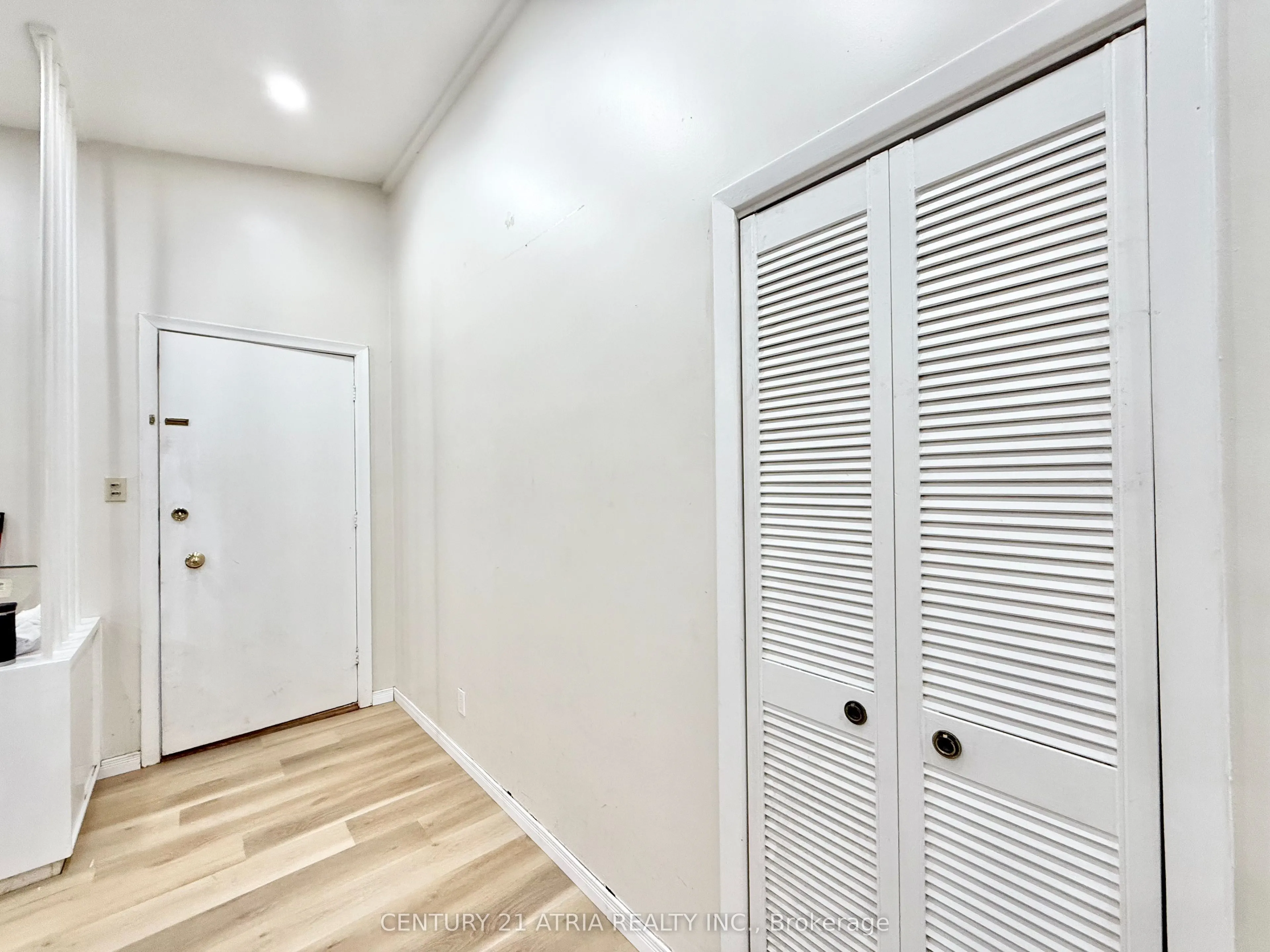 4 Benfrisco Crescent