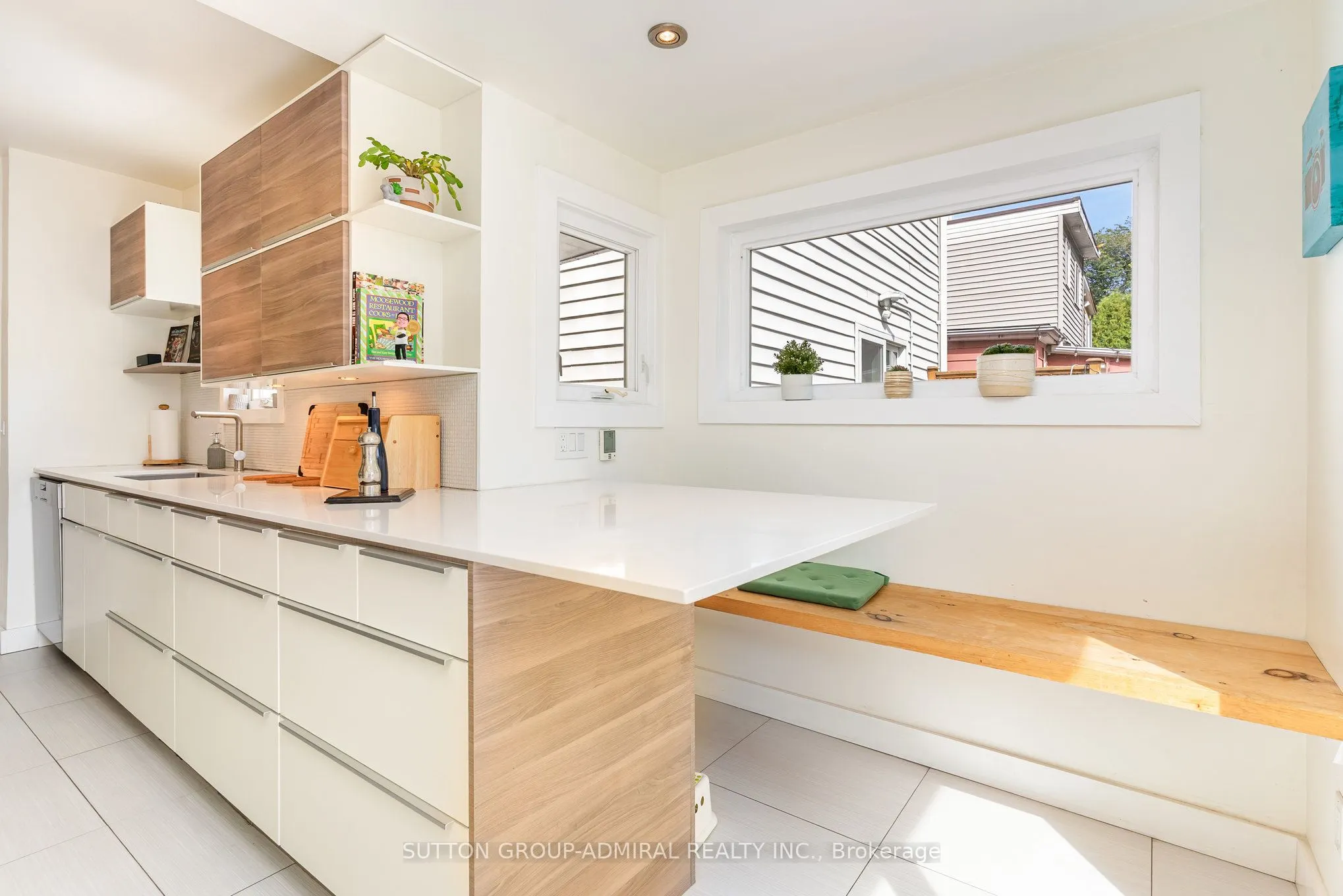 85 Newmarket Avenue