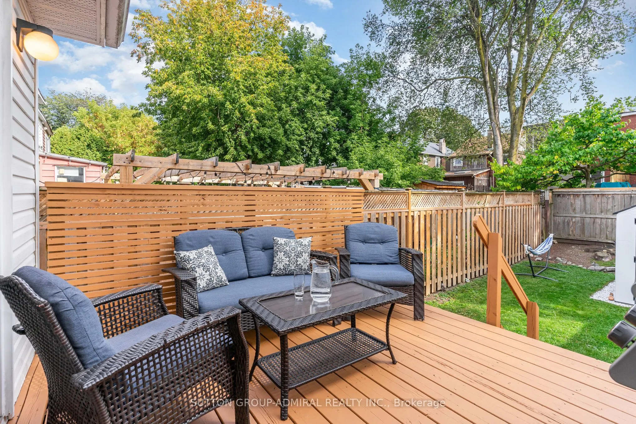 85 Newmarket Avenue