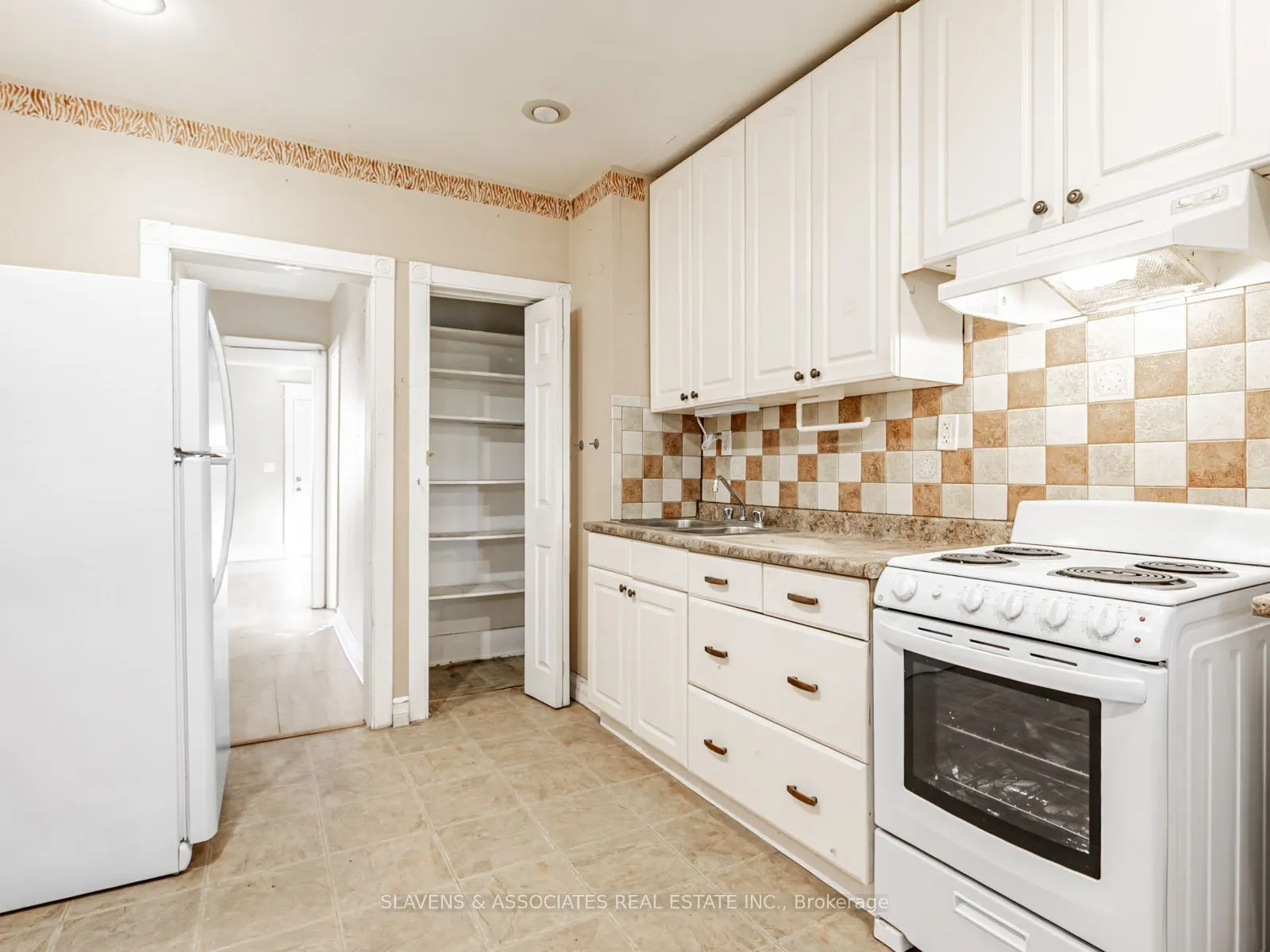7 Holborne Avenue