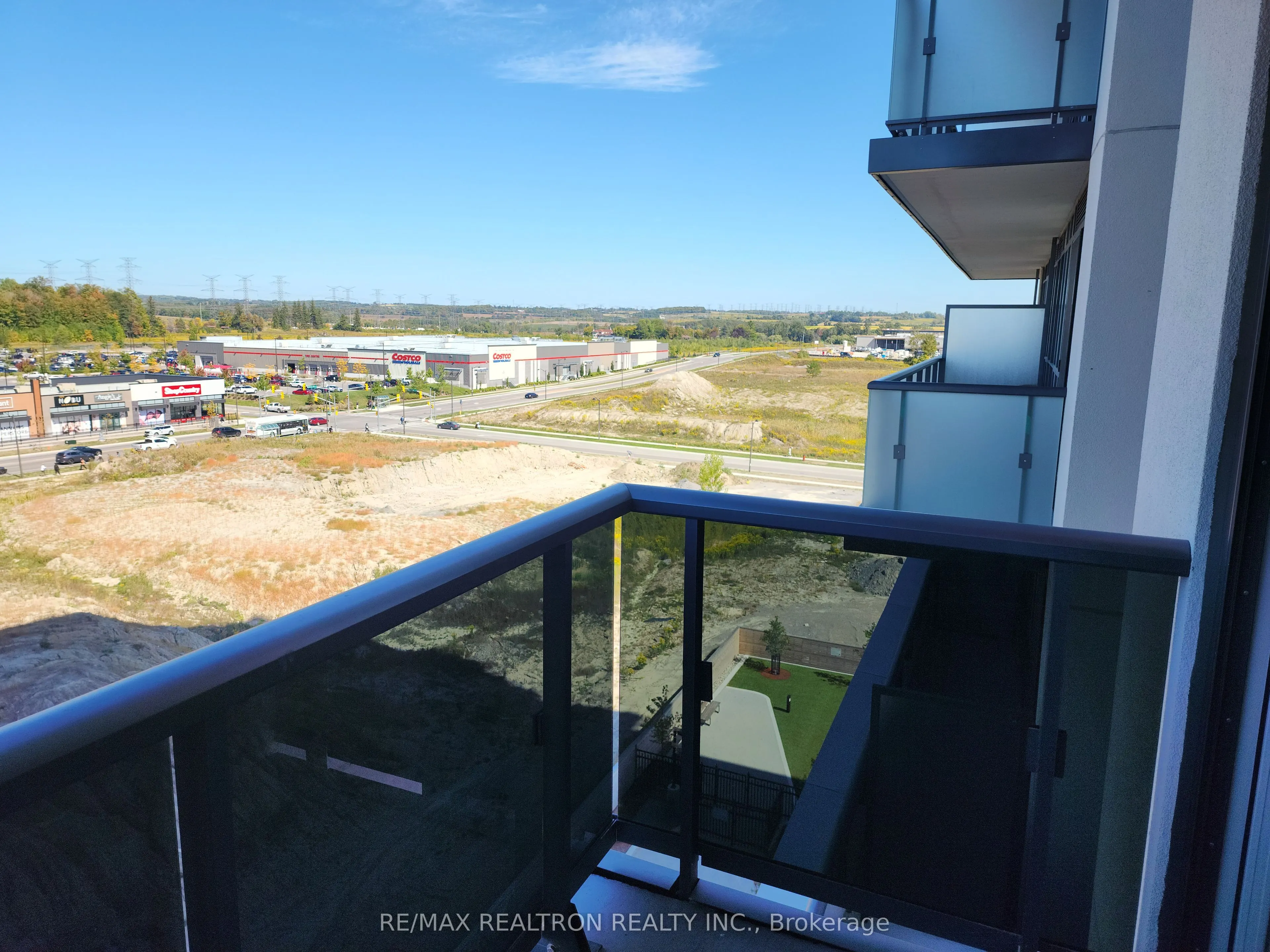 2545 Simcoe Street N, #734