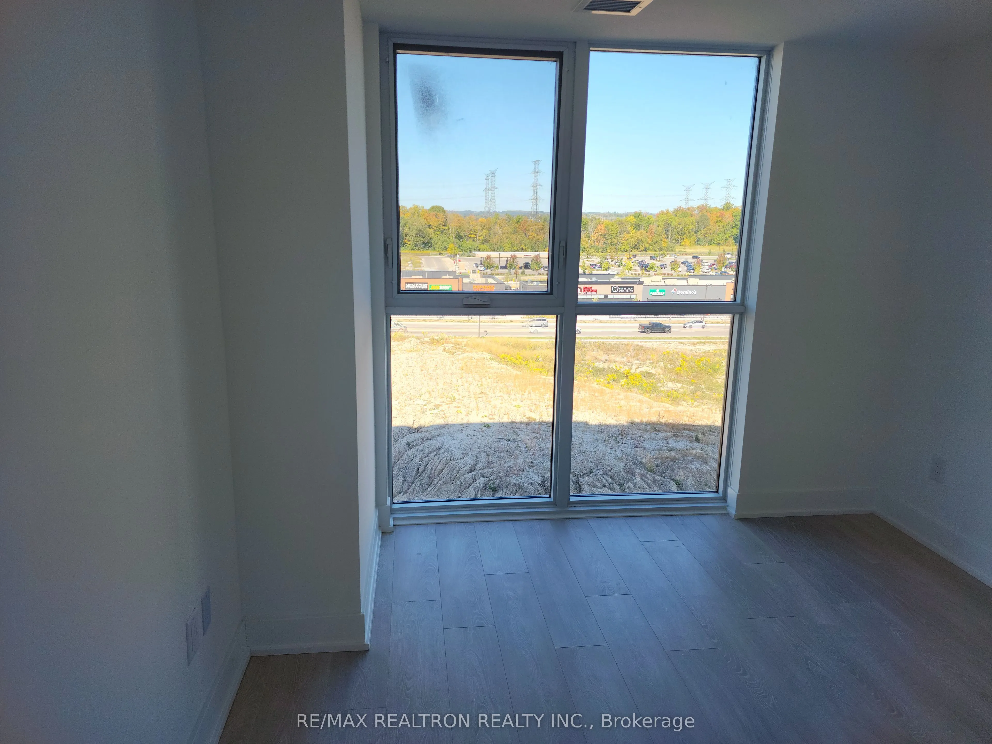 2545 Simcoe Street N, #734
