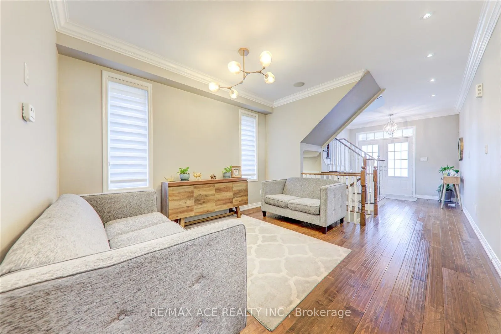 56 Stockell Crescent