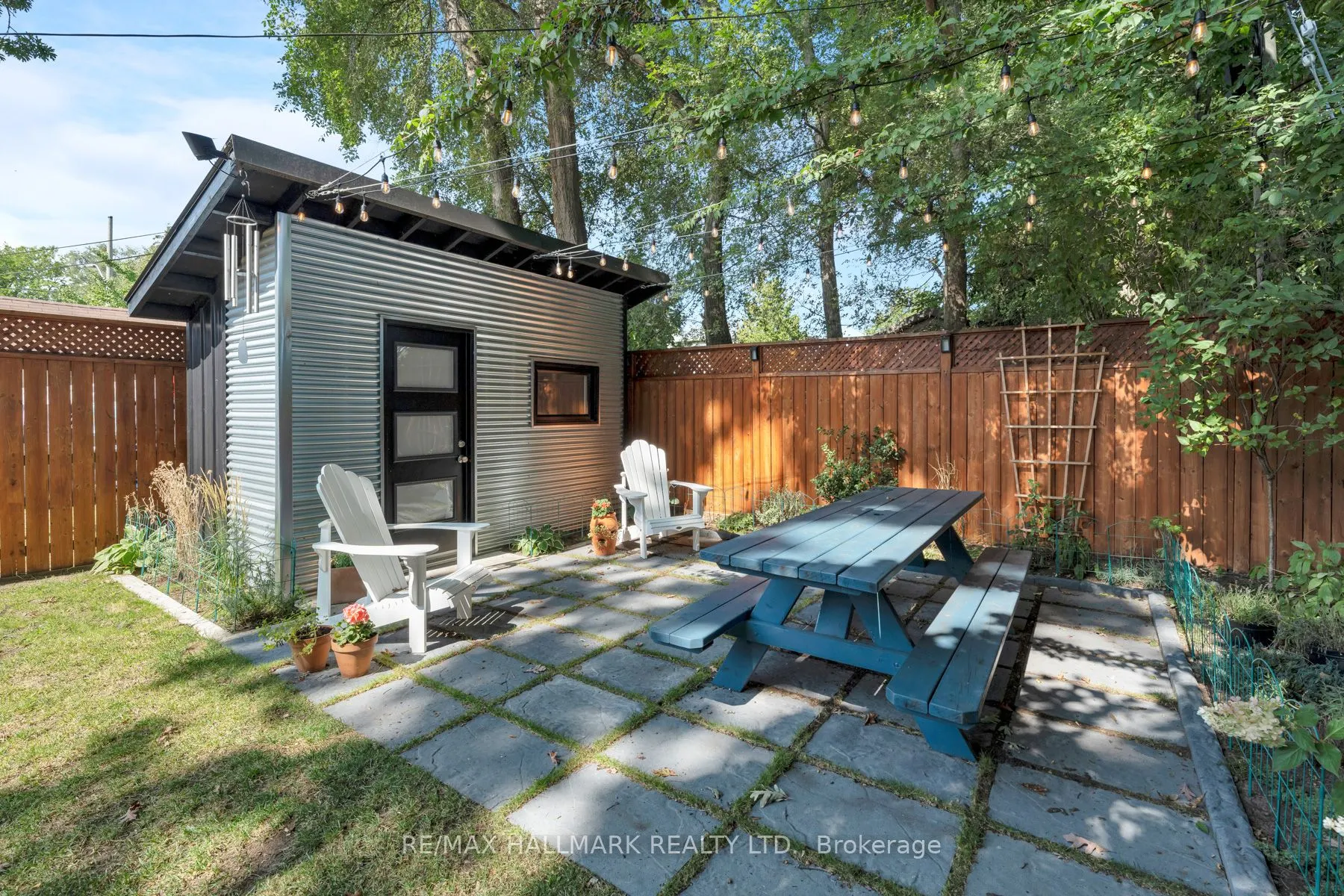 510 Cosburn Avenue
