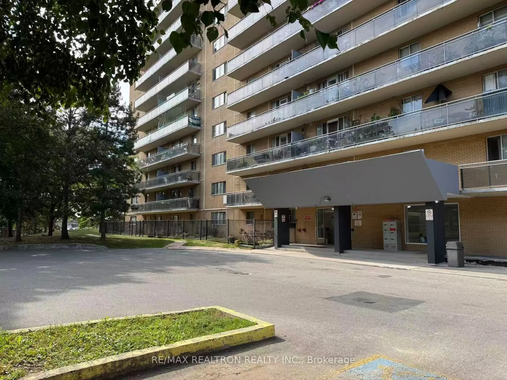 100 Dundalk Drive, #909