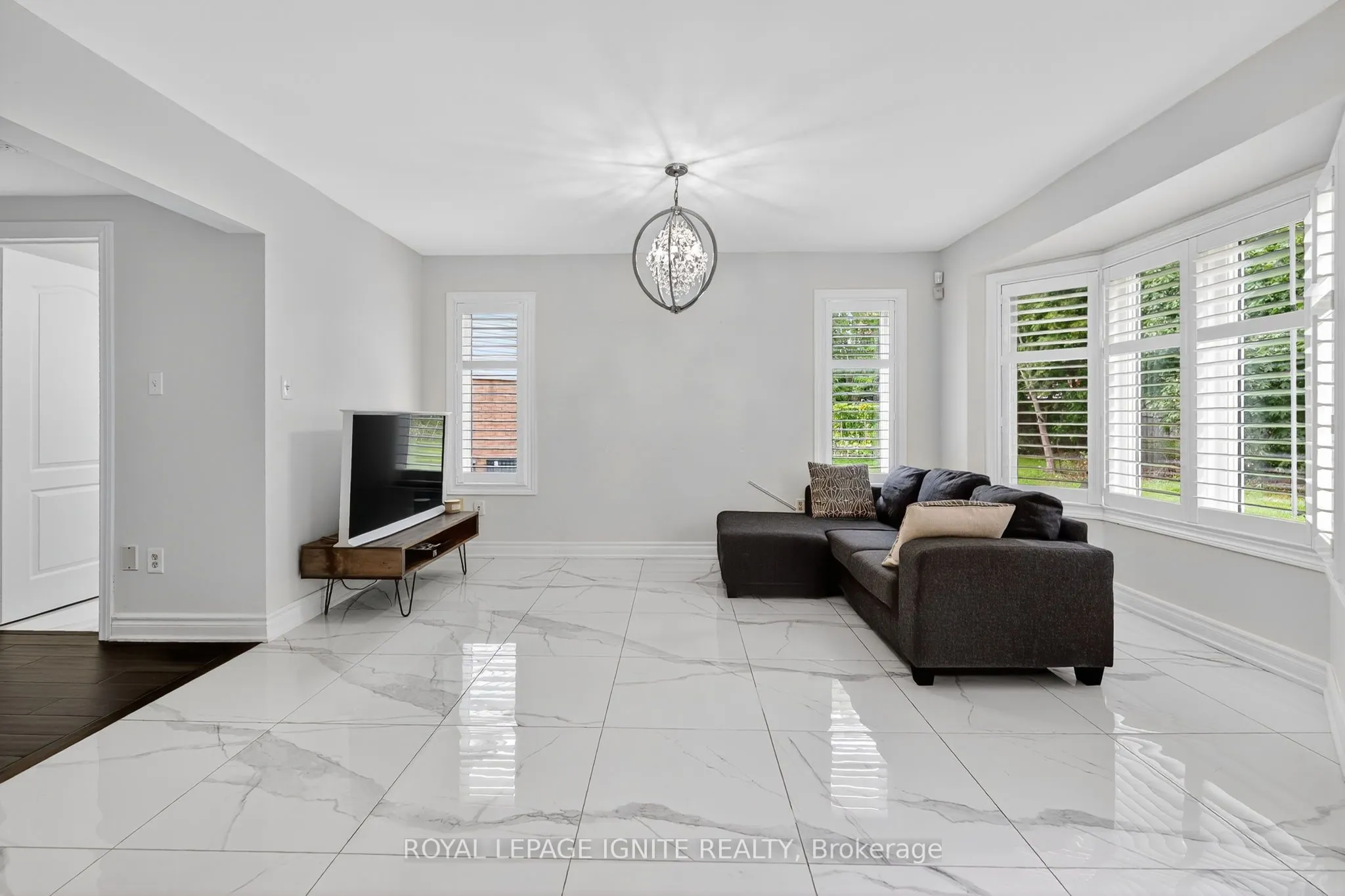 71 Norland Circle