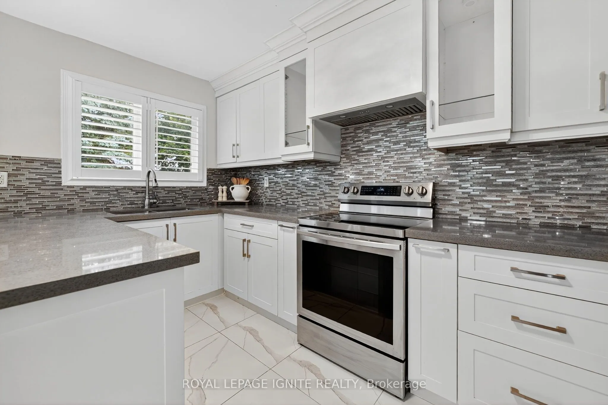 71 Norland Circle