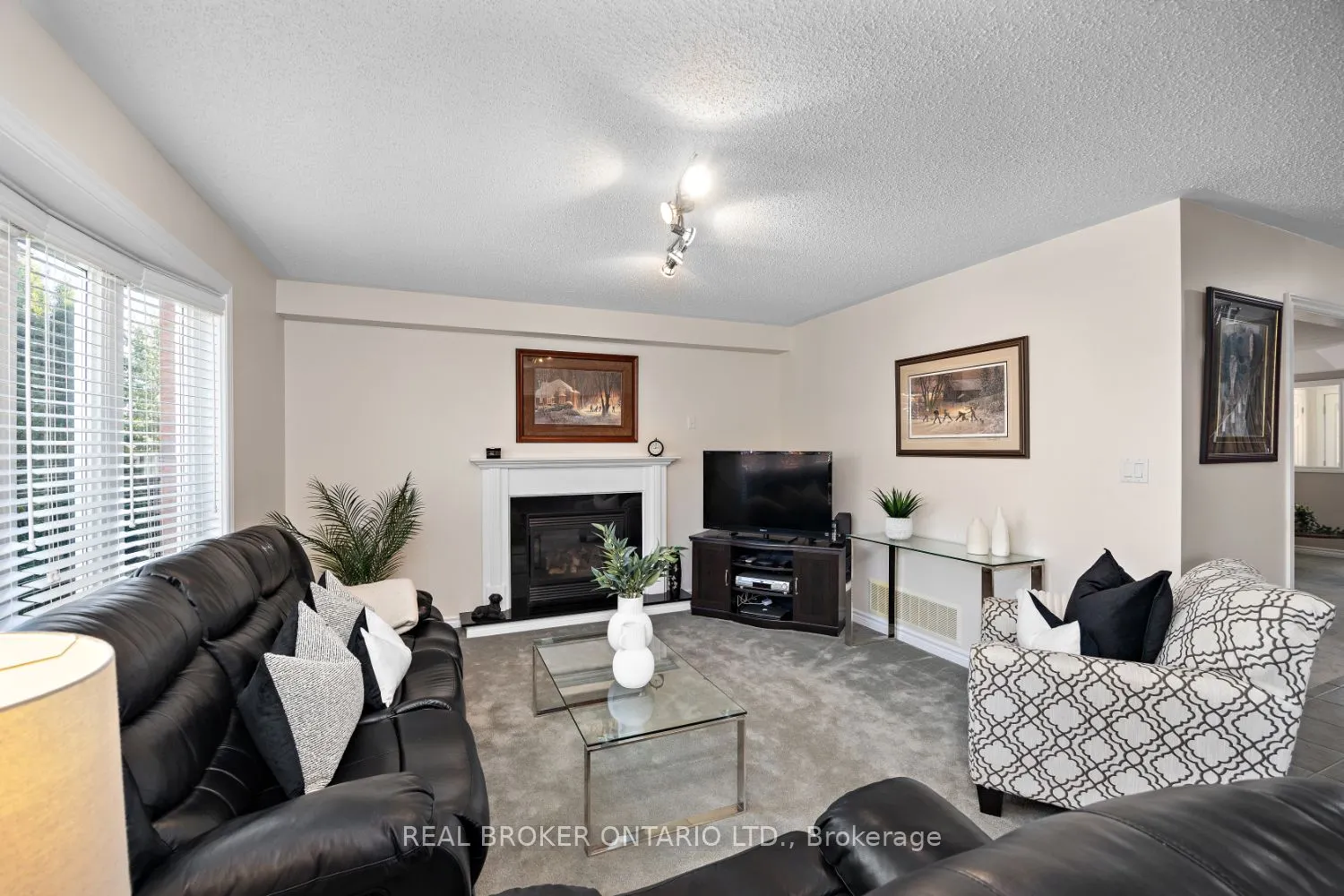 615 Oxbow Crescent
