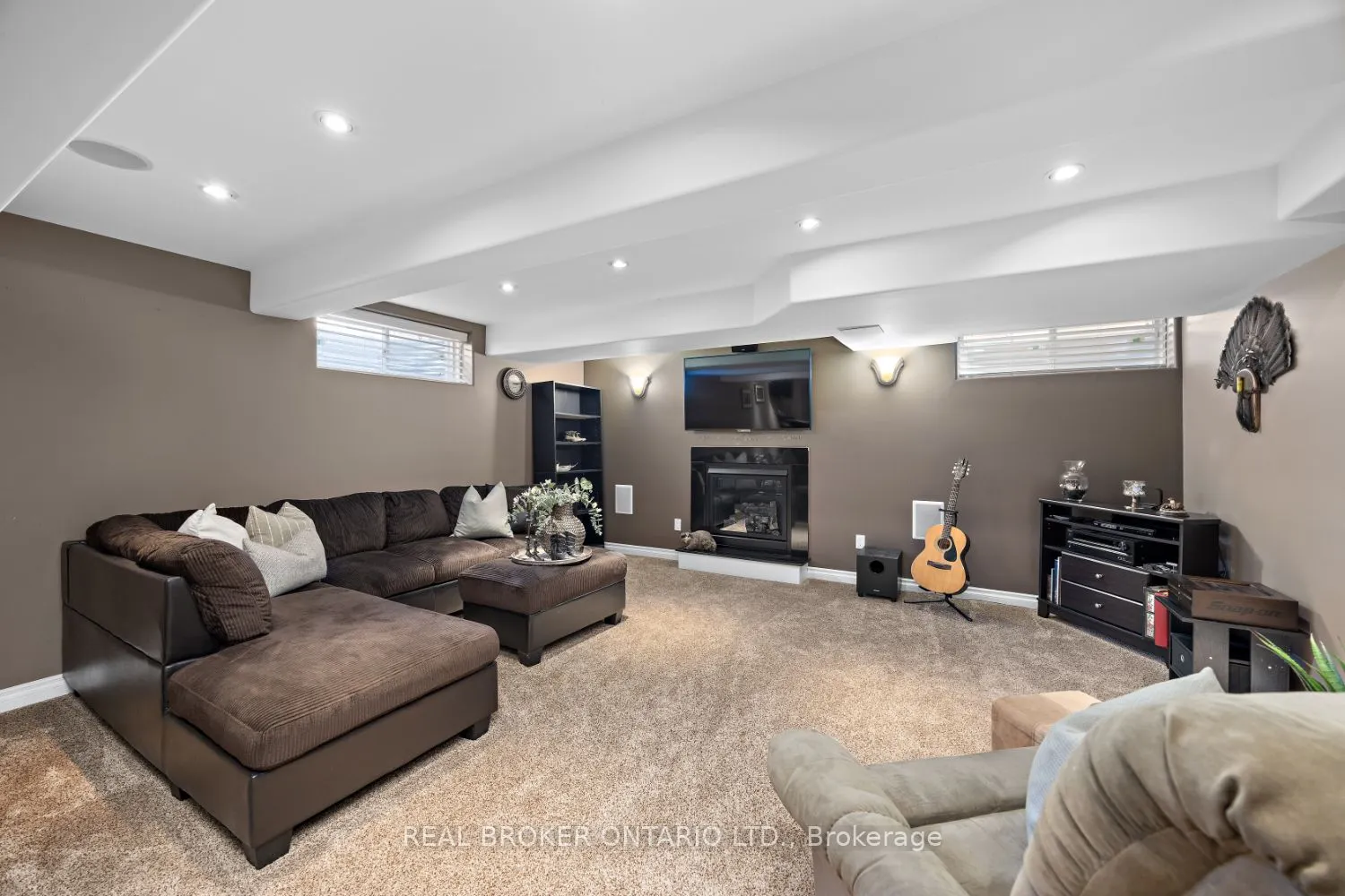 615 Oxbow Crescent