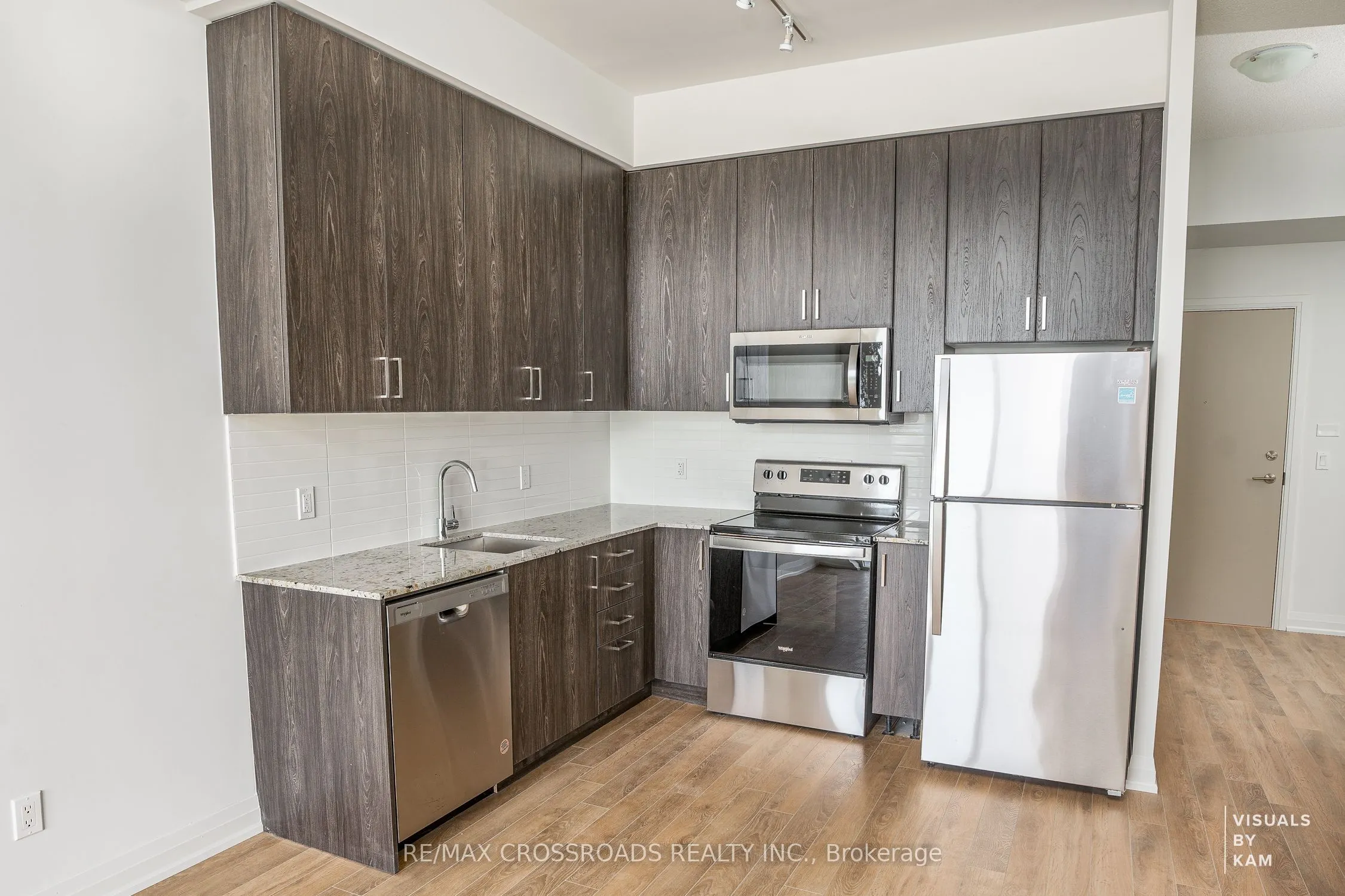 20 Meadowglen Place