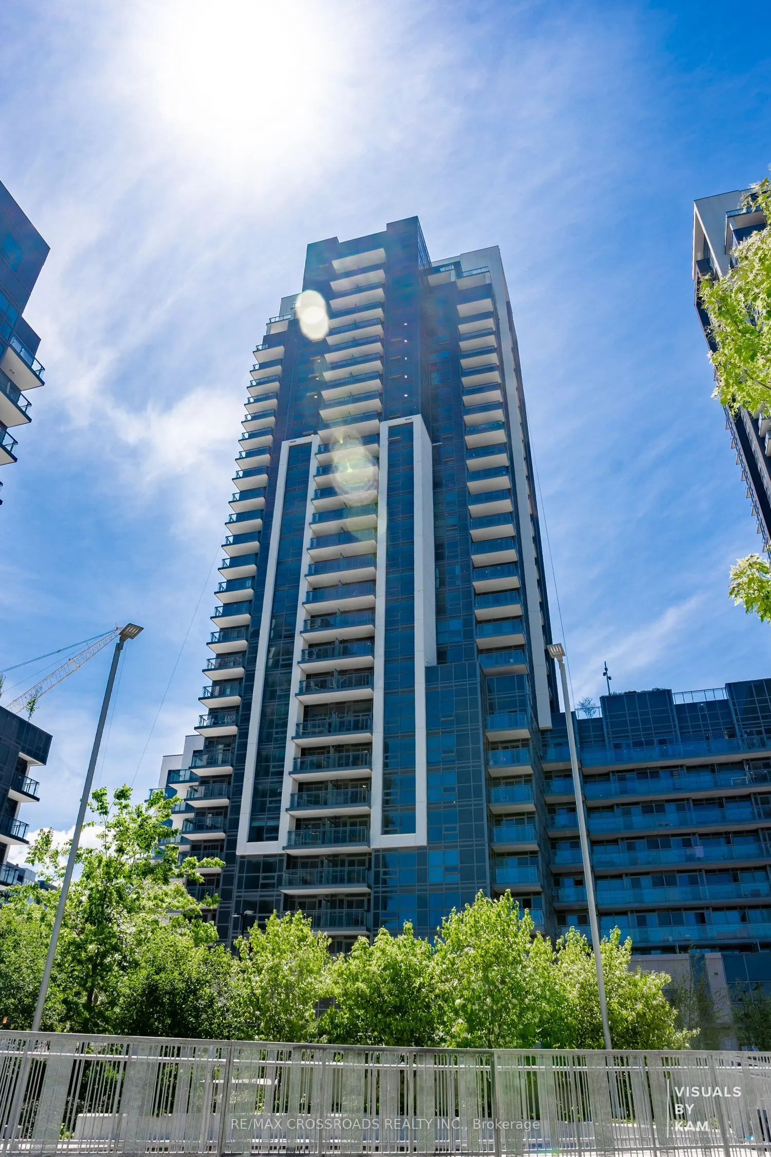20 Meadowglen Place