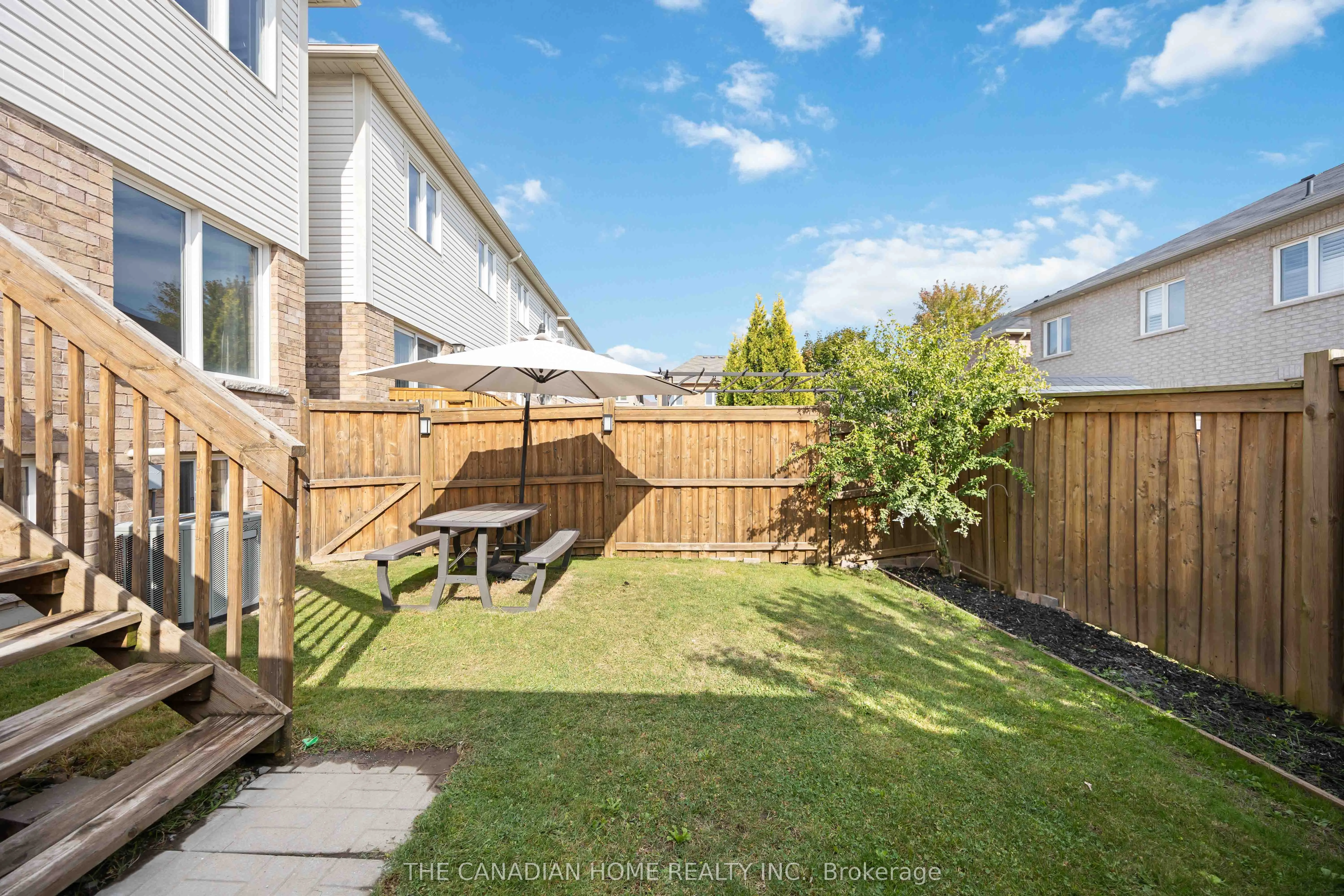 43 Elliottglen Drive