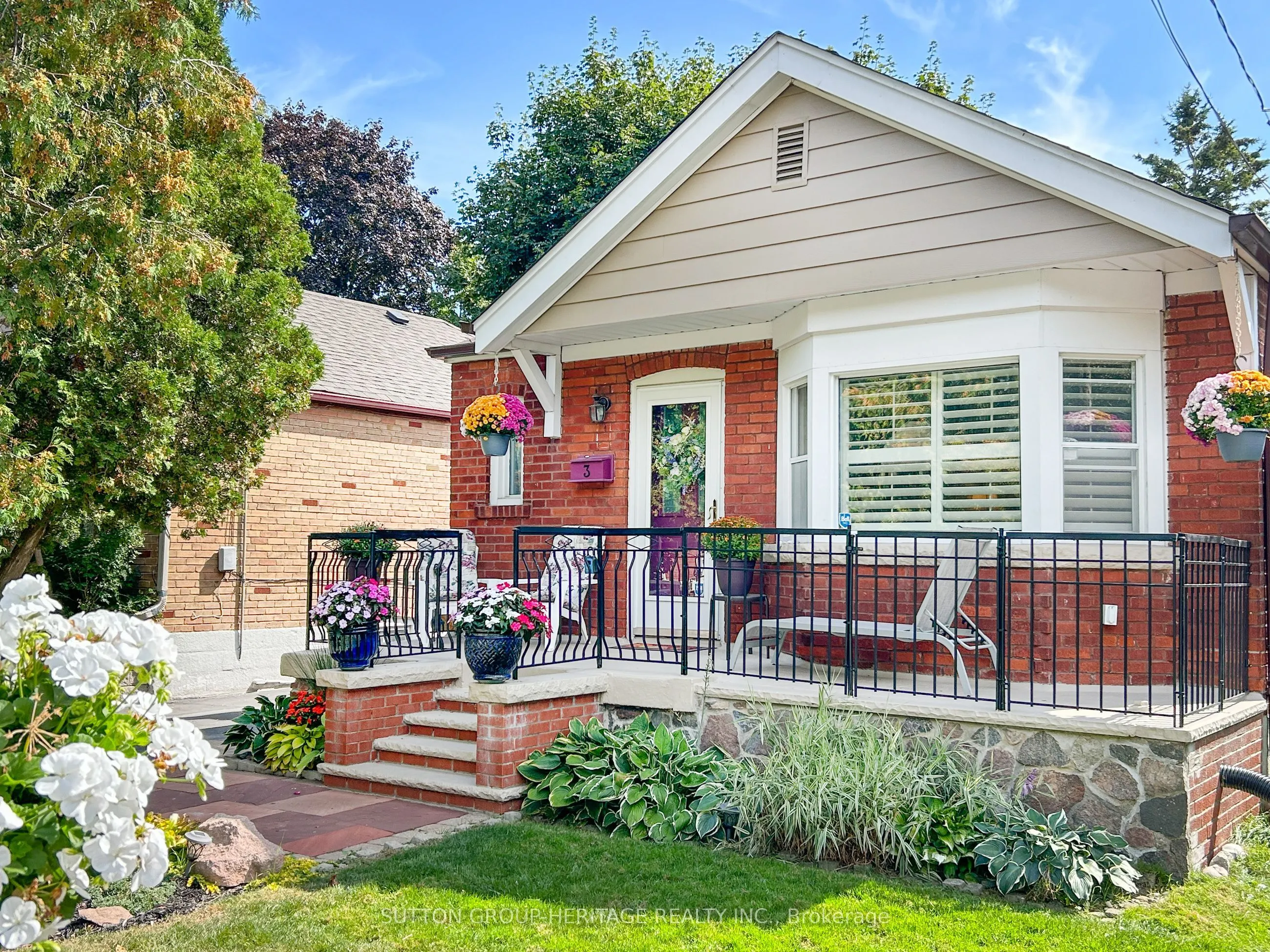 3 Rhydwen Avenue