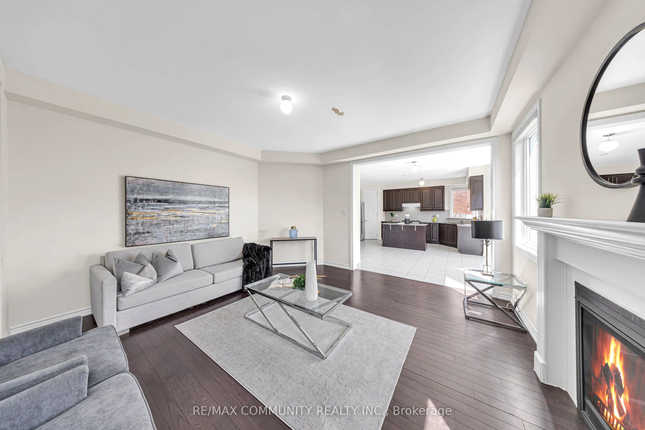 242 Kenneth Cole Drive